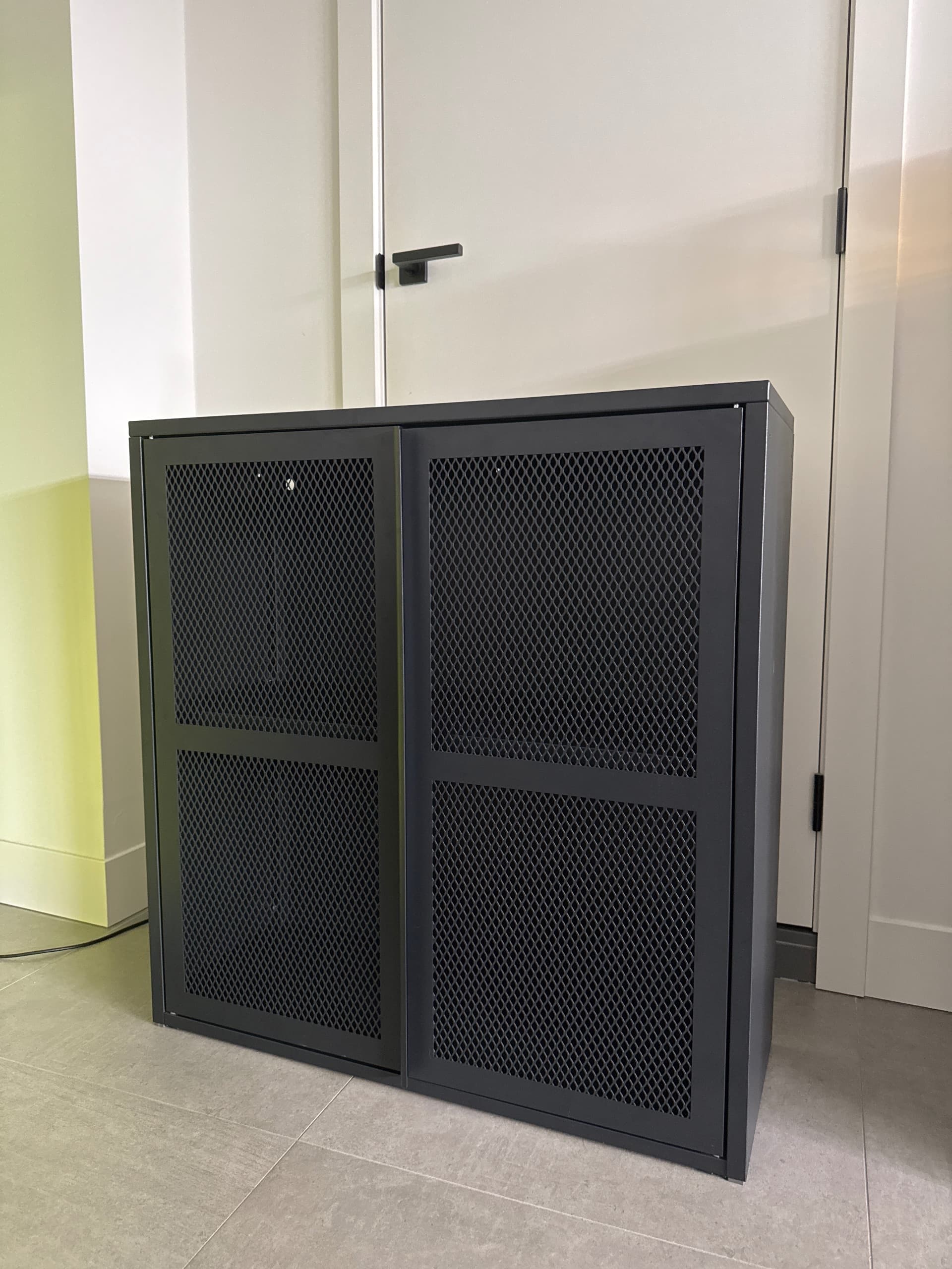 IVAR cabinet with doors, black mesh, 80x83 cm