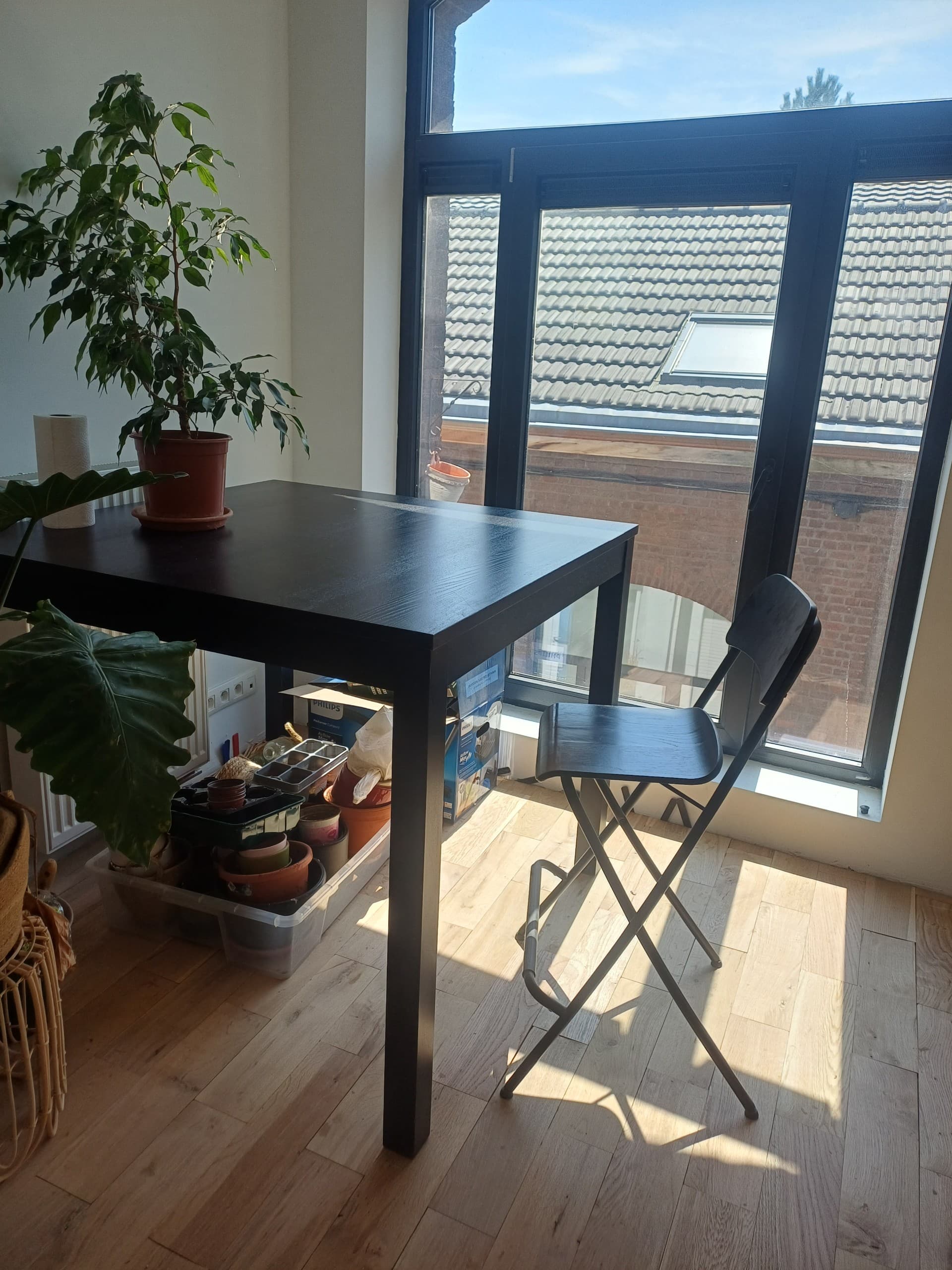 4 CHAISES FRANKLIN Barkruk, opklapbaar, zwart, zwart. Bestel vandaag