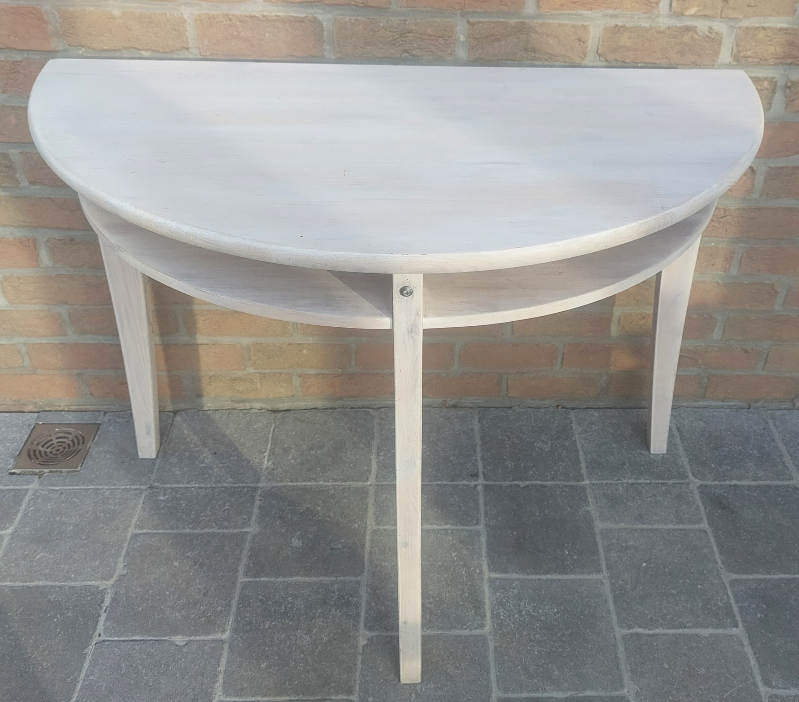 TABLE D'APPOINT