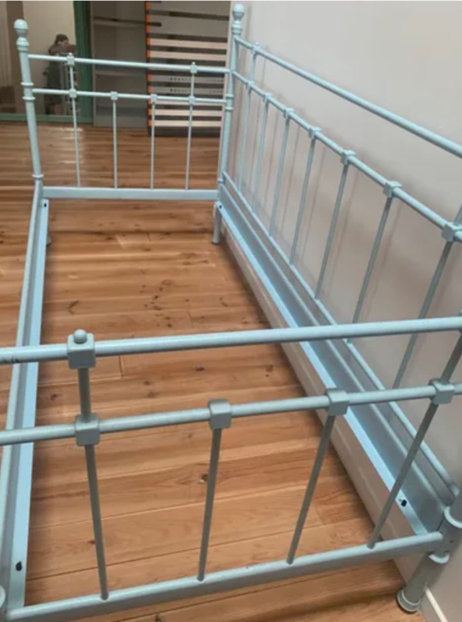 LIT BANQUETTE METAL