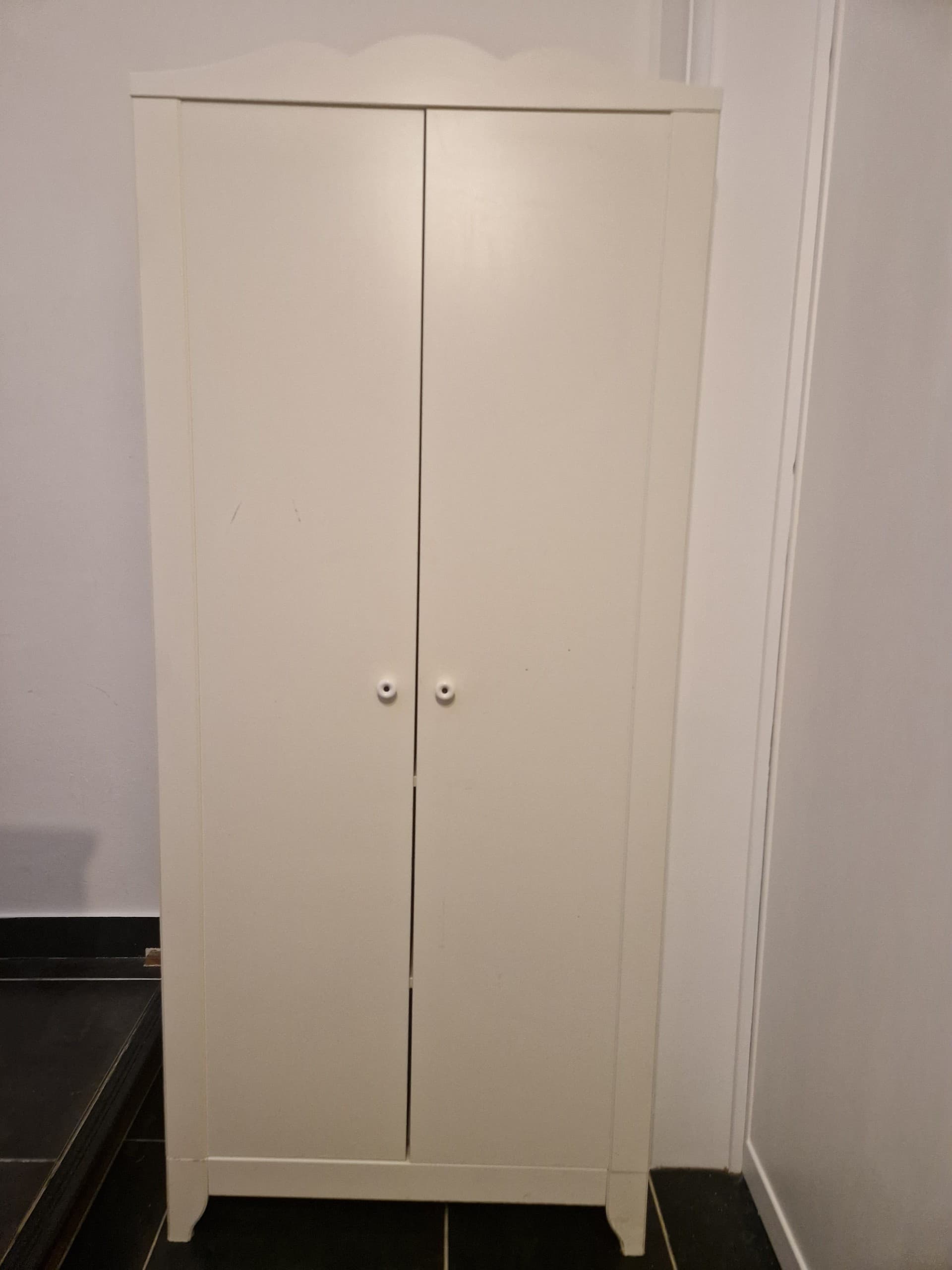 ARMOIRE POUR ENFANT