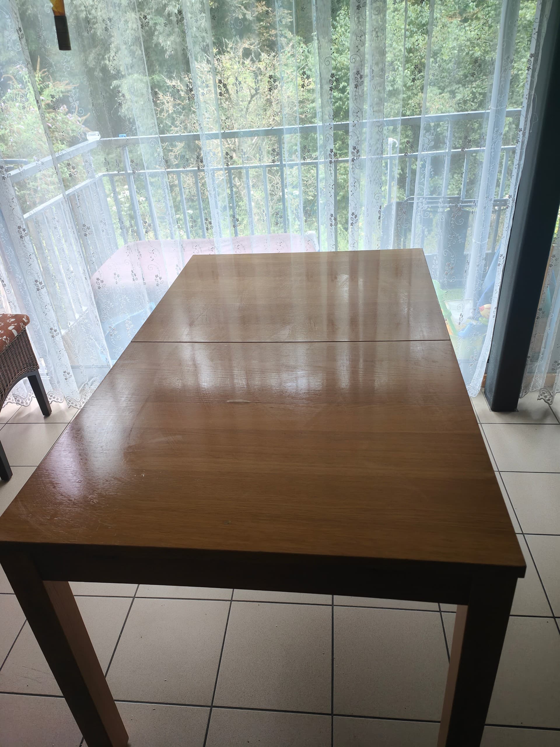 TABLE SALLE A MANGER
