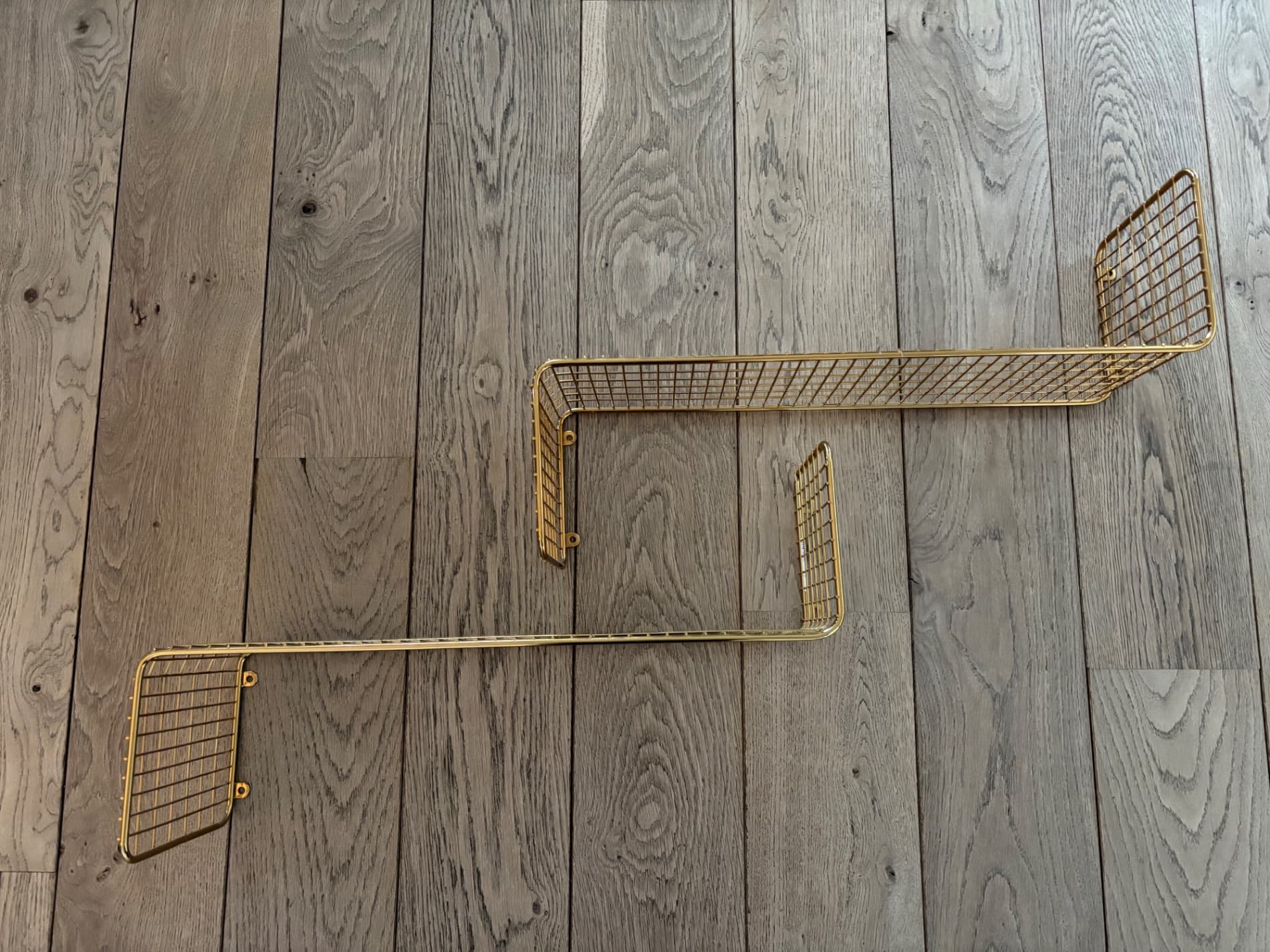 SVENSHULT wandplank, goudkleur
