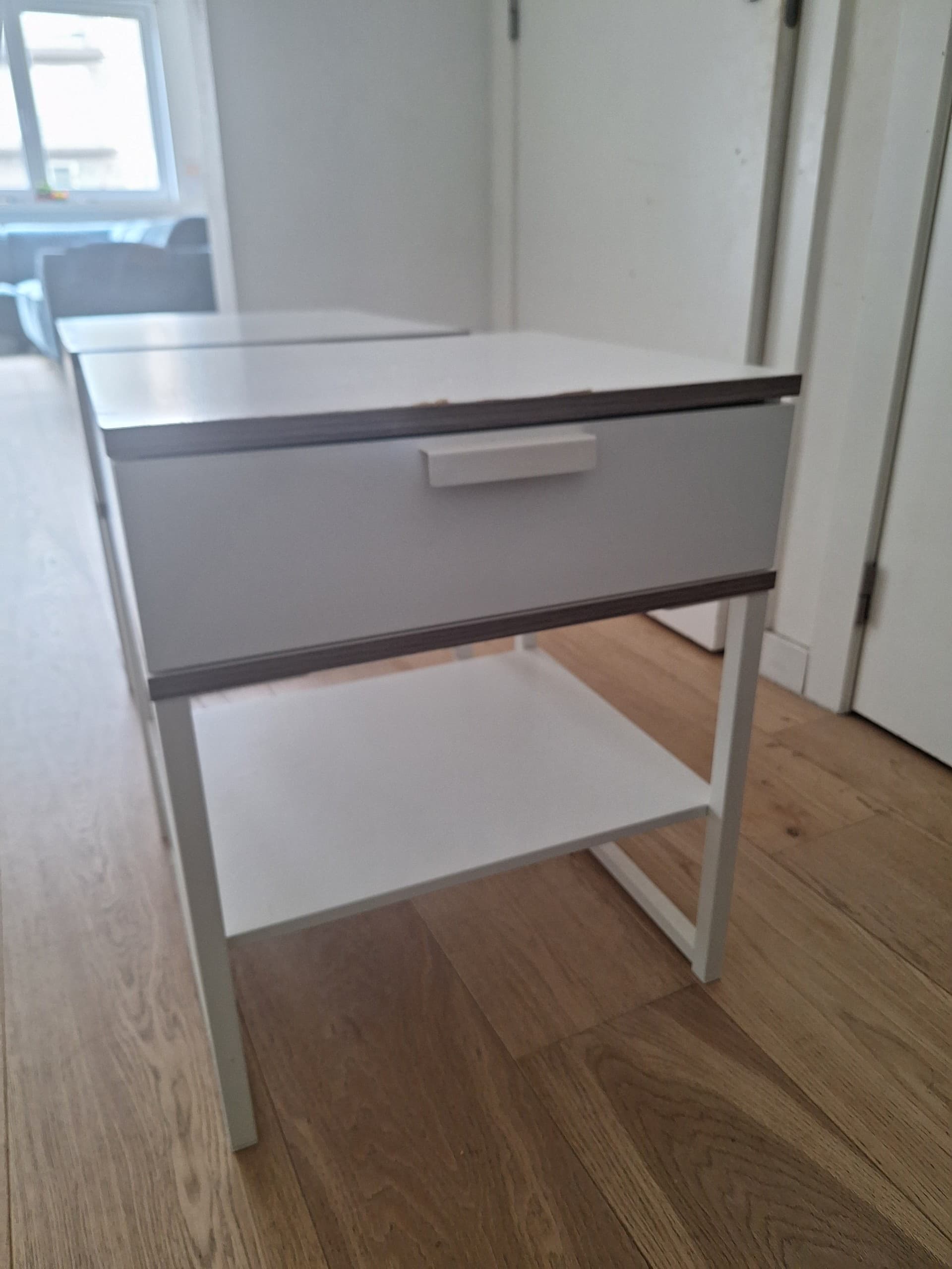 TRYSIL table chevet, blanc/gris clair