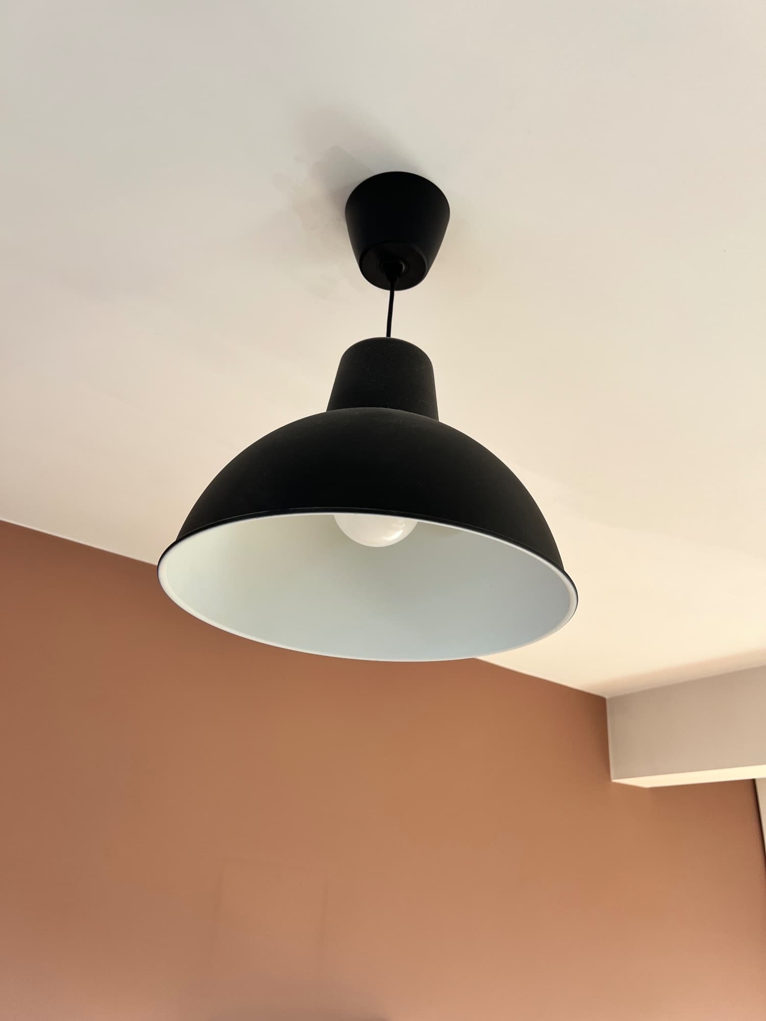 SKURUP Suspension, noir, 38 cm