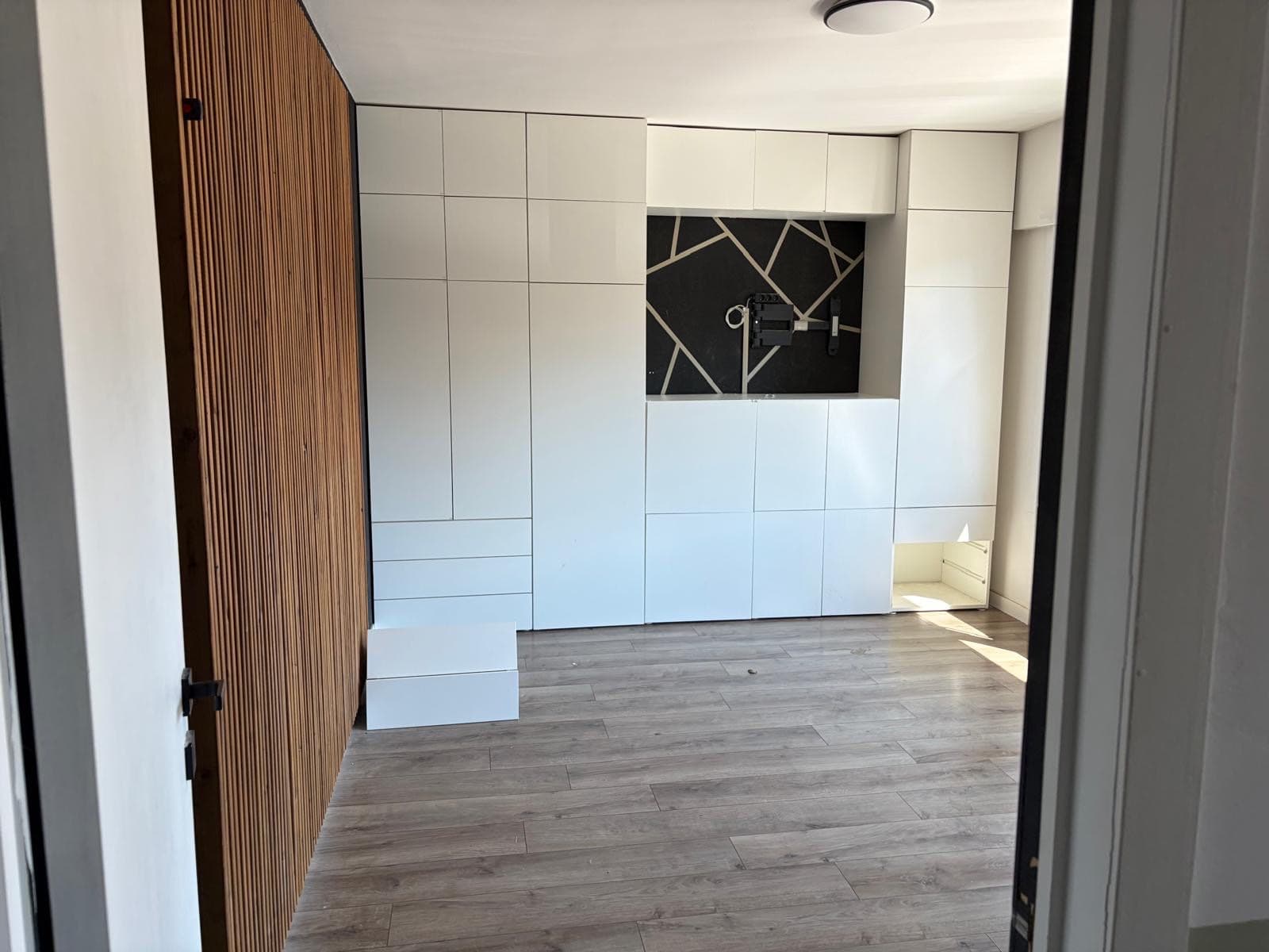 PLATSA Armoire avec 8 portes et 6 tiroirs, blanc/blanc FONNES, 240x57x241 cm