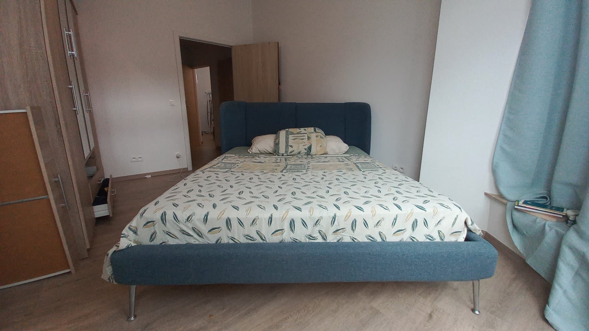TUFJORD gestoffeerd bed, Tallmyra wit/zwart, 180x200 cm