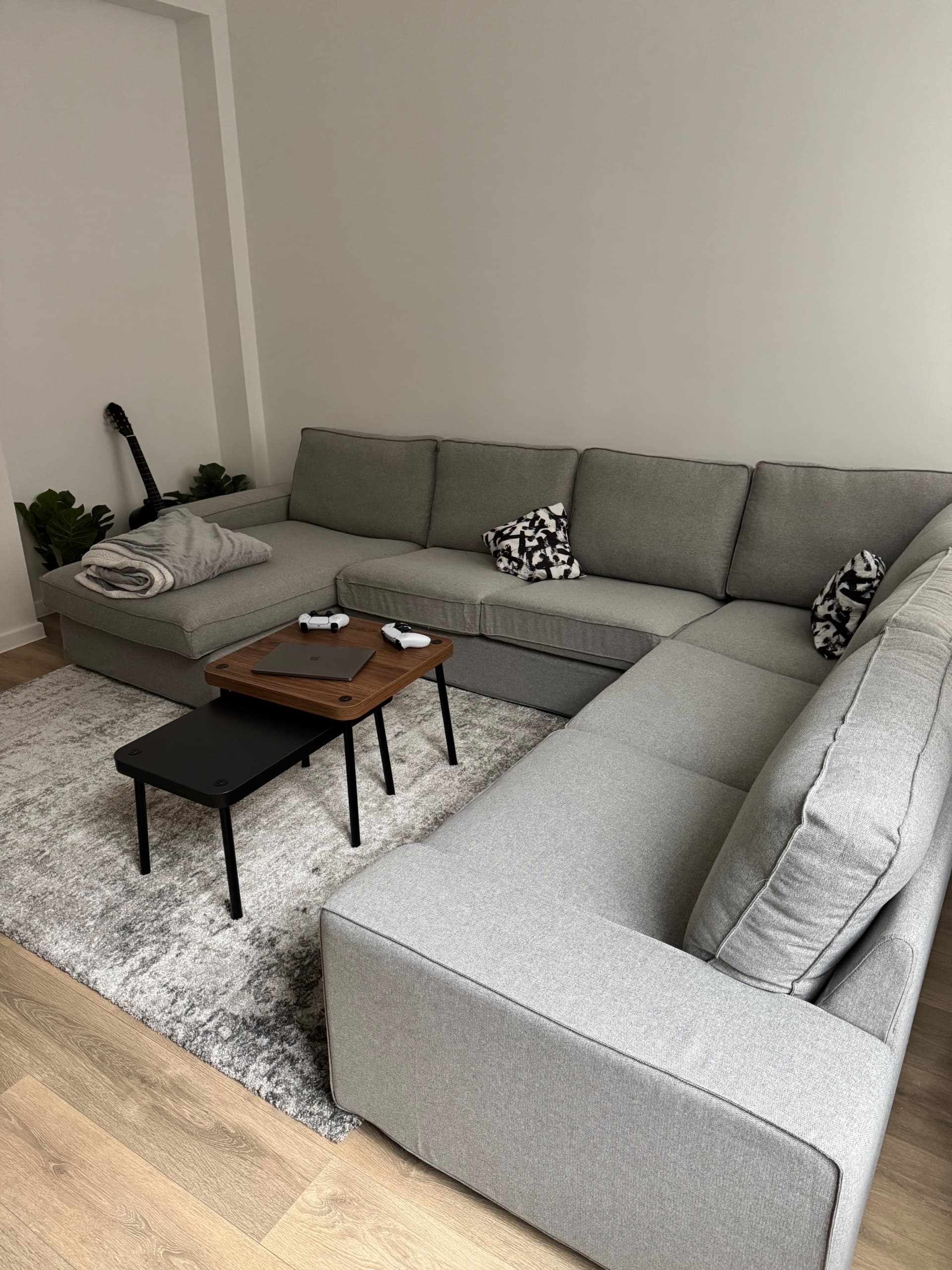 KIVIK 6 PLACES corner sofa, 5-seat w chaise longue, Tibbleby beige/grey
