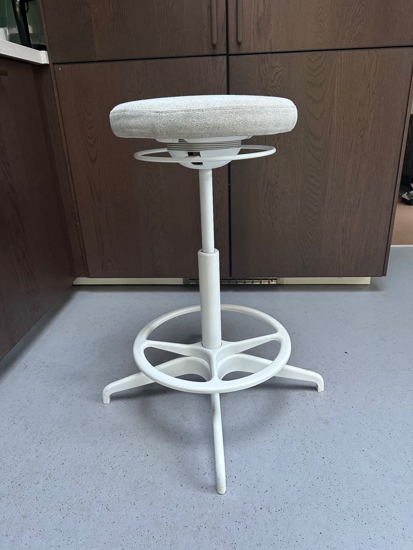 LIDKULLEN active sit/stand support, Gunnared beige