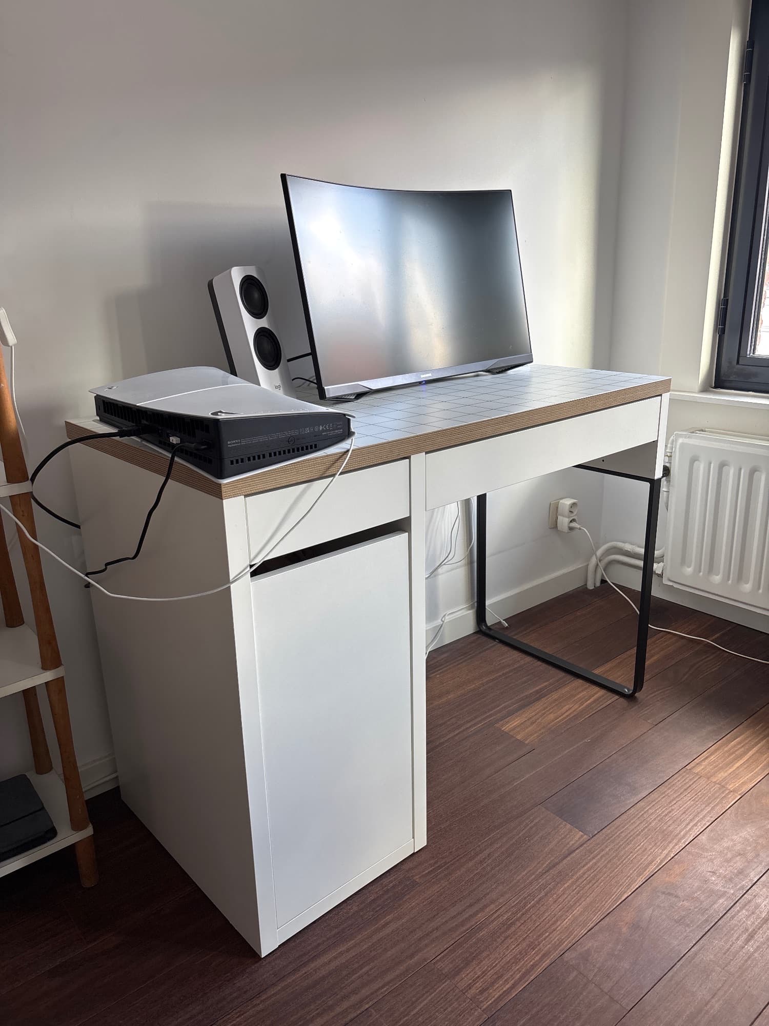 MICKE desk, white, 105x50 cm