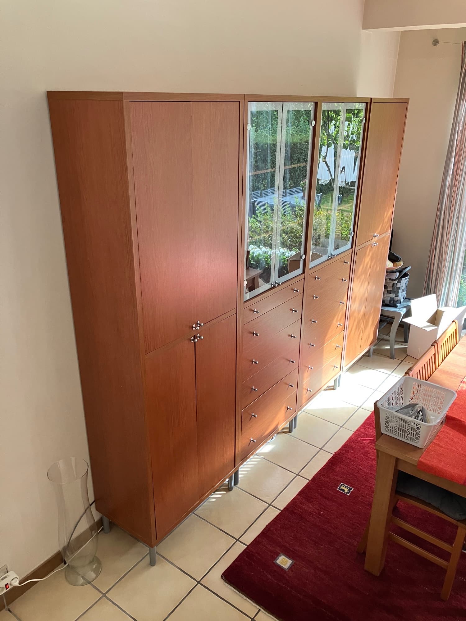 CUPBOARD MAGIKER