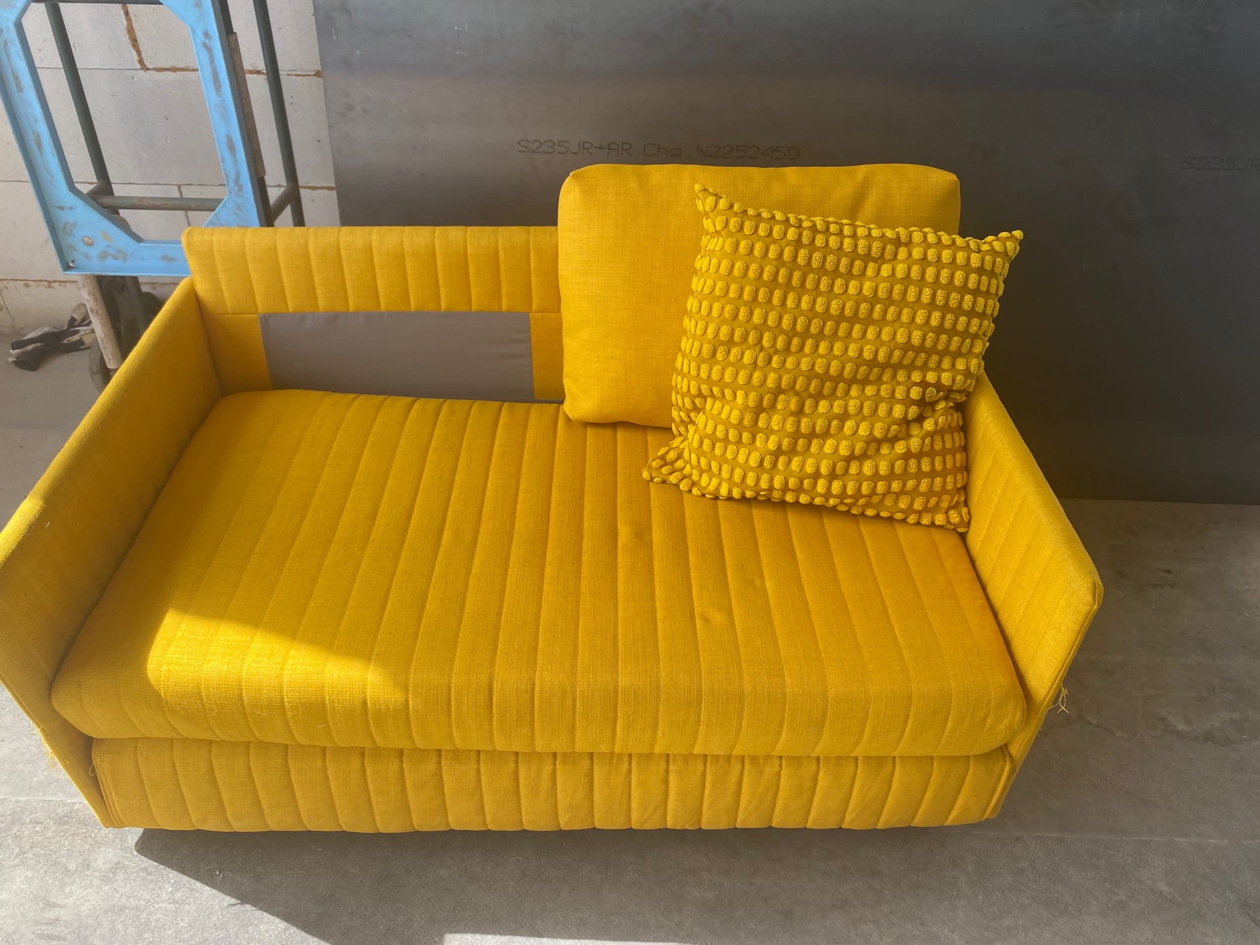 FRIDHULT sofa-bed, Skiftebo yellow