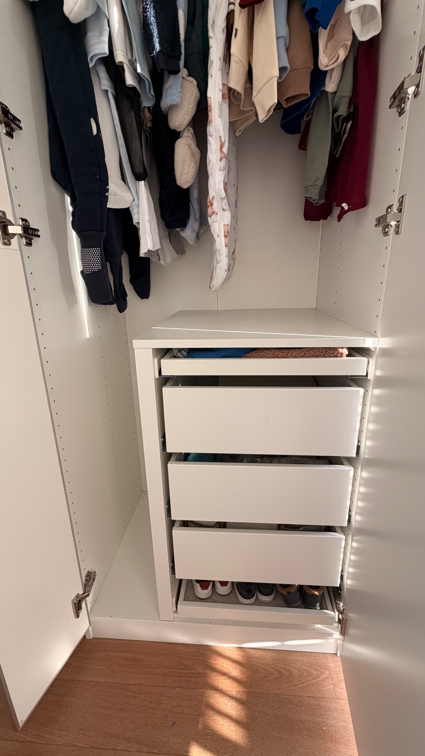 ARMOIRE PAX FORSAND