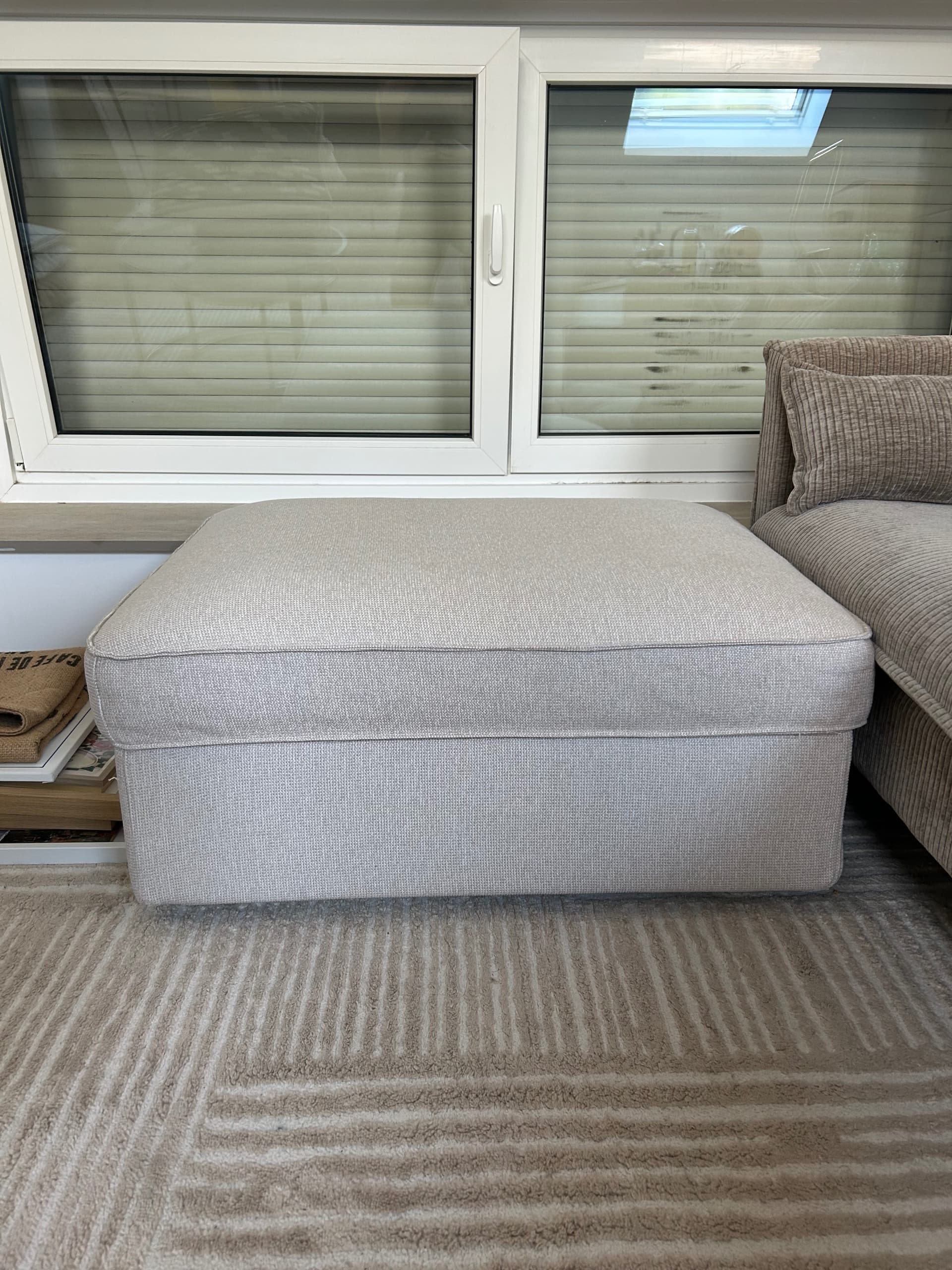 KIVIK & HOUSSE voetenbank met bergruimte, Gunnared beige