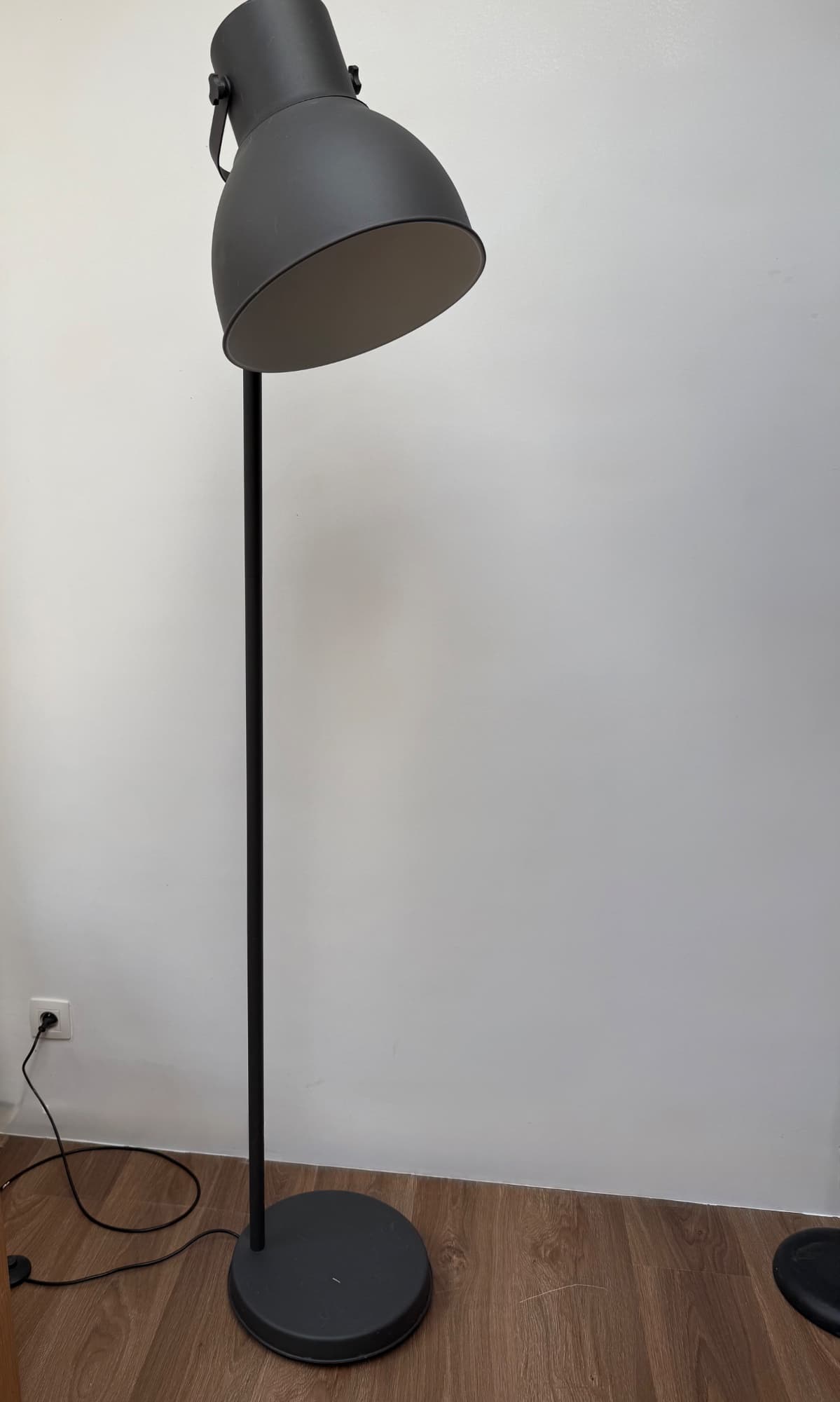 HEKTAR Lampadaire, gris foncé