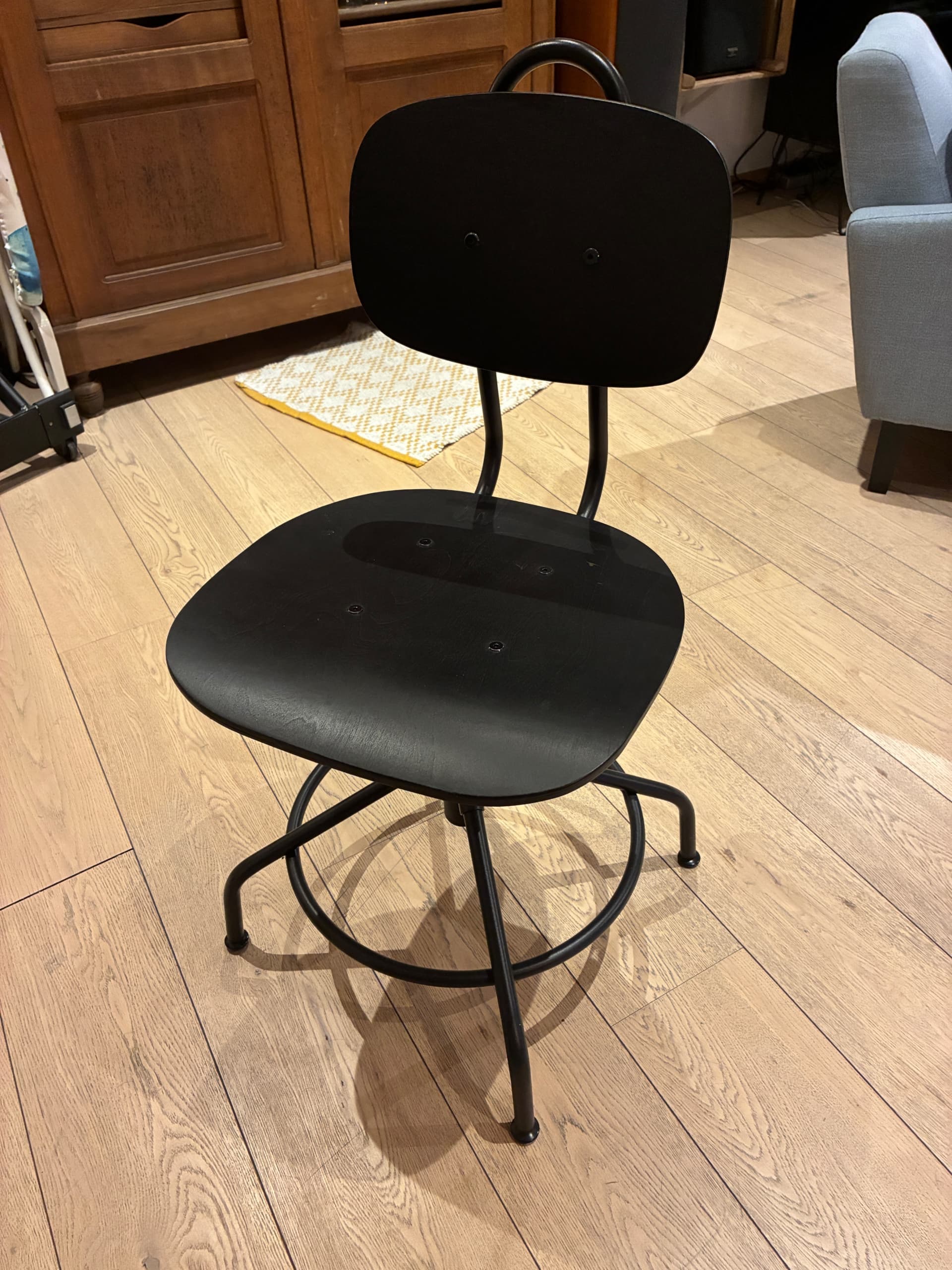 KULLABERG swivel chair, black