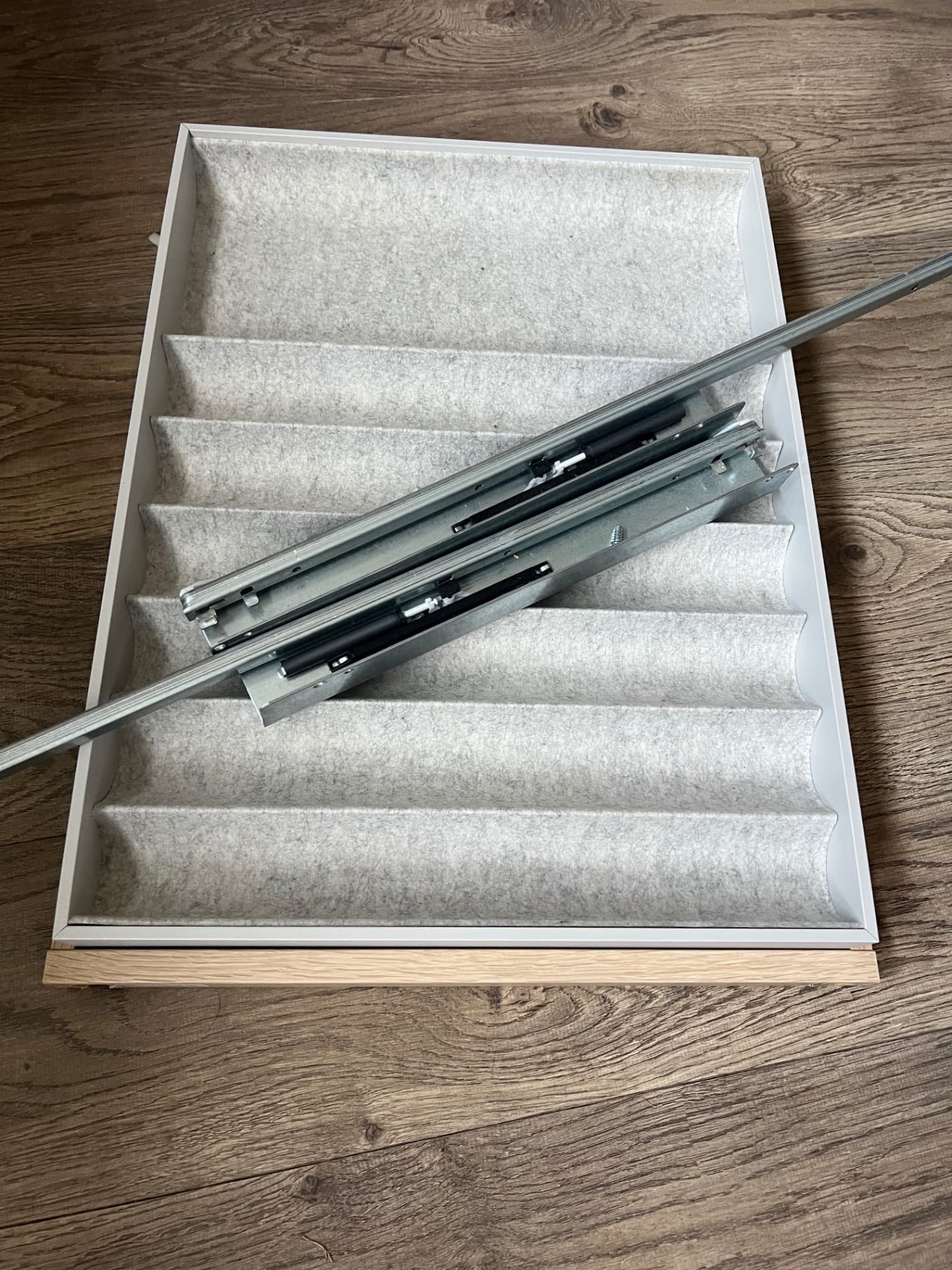 KOMPLEMENT uittrekbare plank met inzet, wit gelazuurd eikeneffect, 100x58 cm