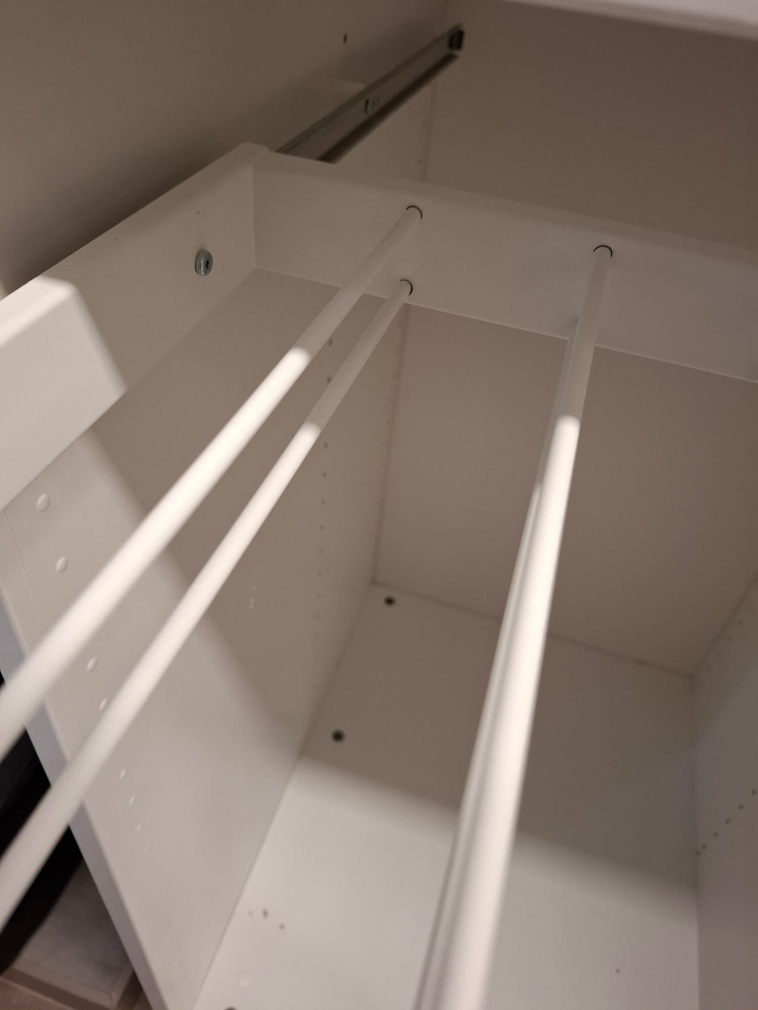 KOMPLEMENT pull-out trouser hanger, white