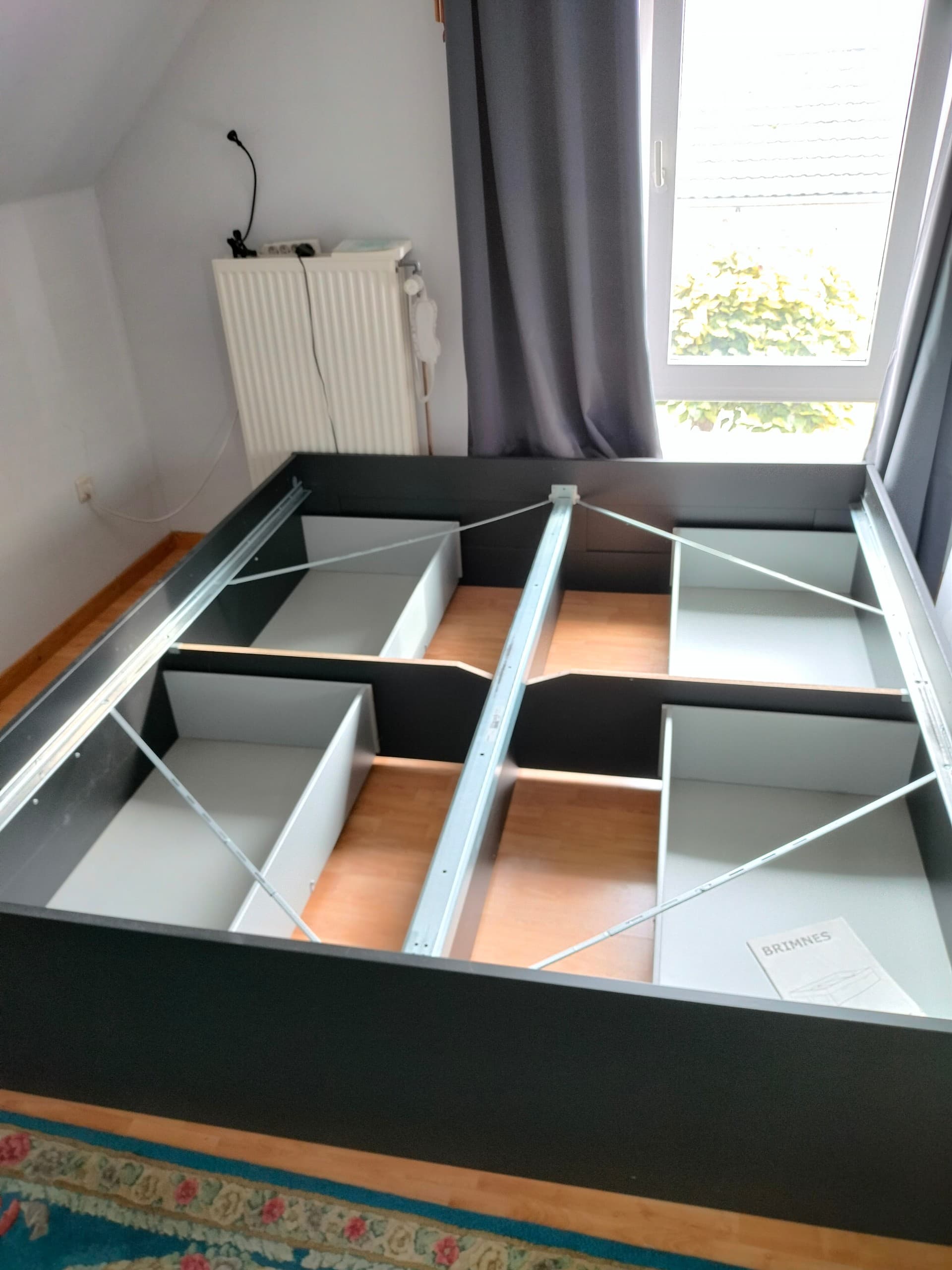 BRIMNES cadre lit avec rangement, gris, 180x200 cm