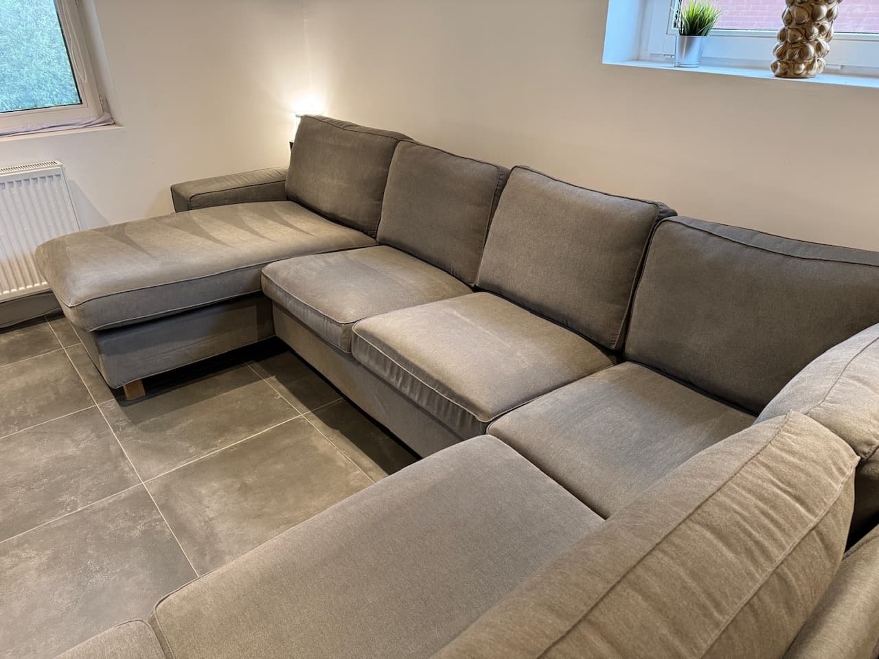 CANAPÉ KIVIK NICKEL hoekbank, 5-zits met chaise longue, Gunnared middengrijs