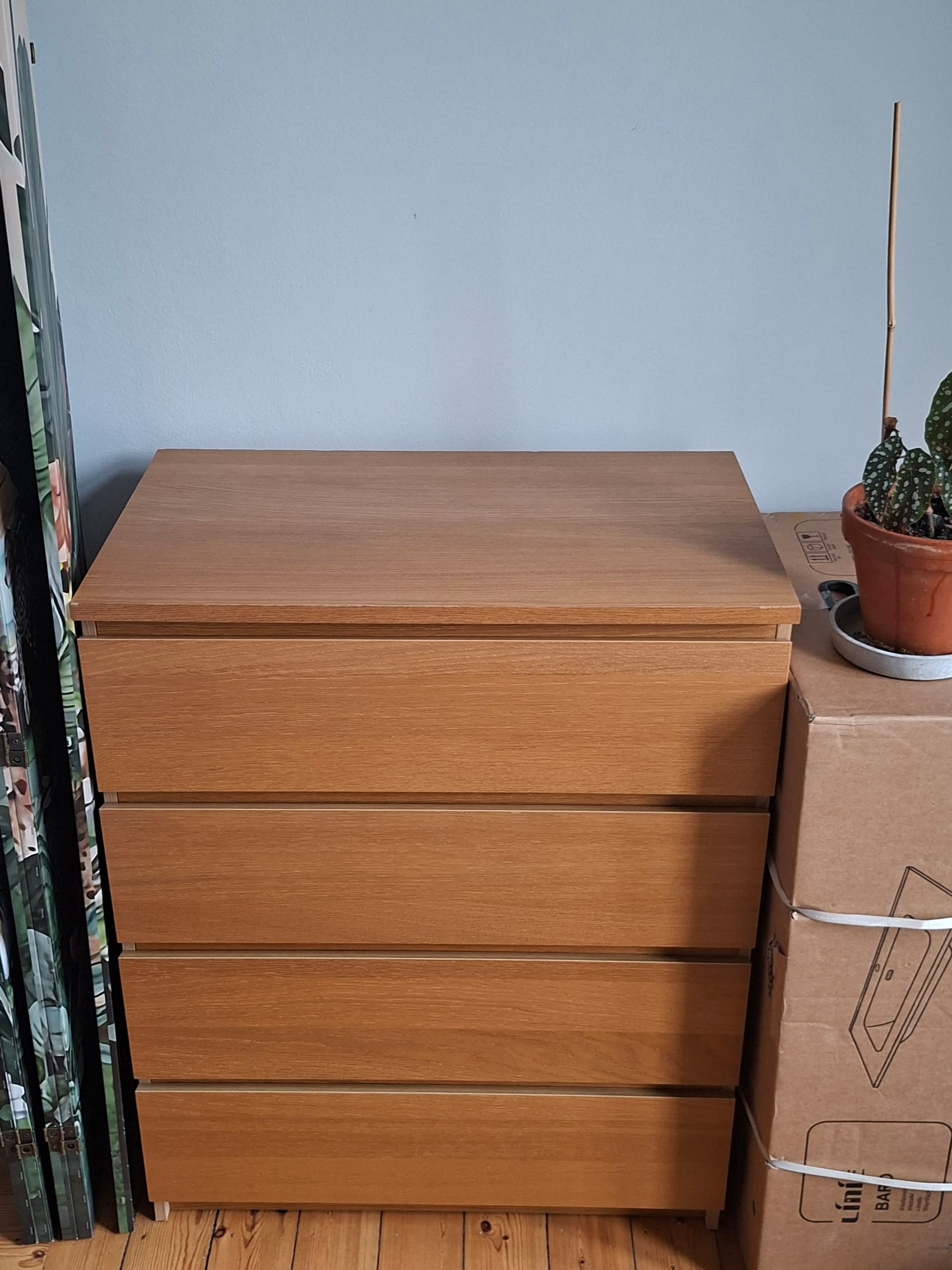 IKEA MALM 4 DRAWERS