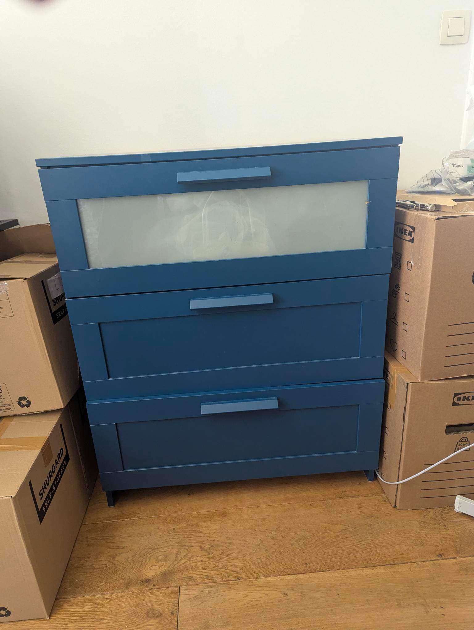 COMMODE