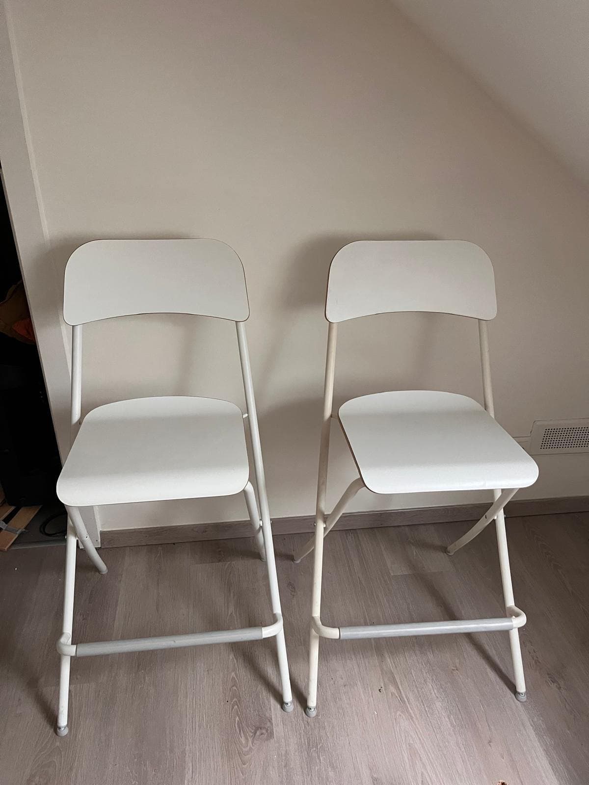 FRANKLIN Barkruk, opklapbaar, wit, wit.  Koop online of in de winkel