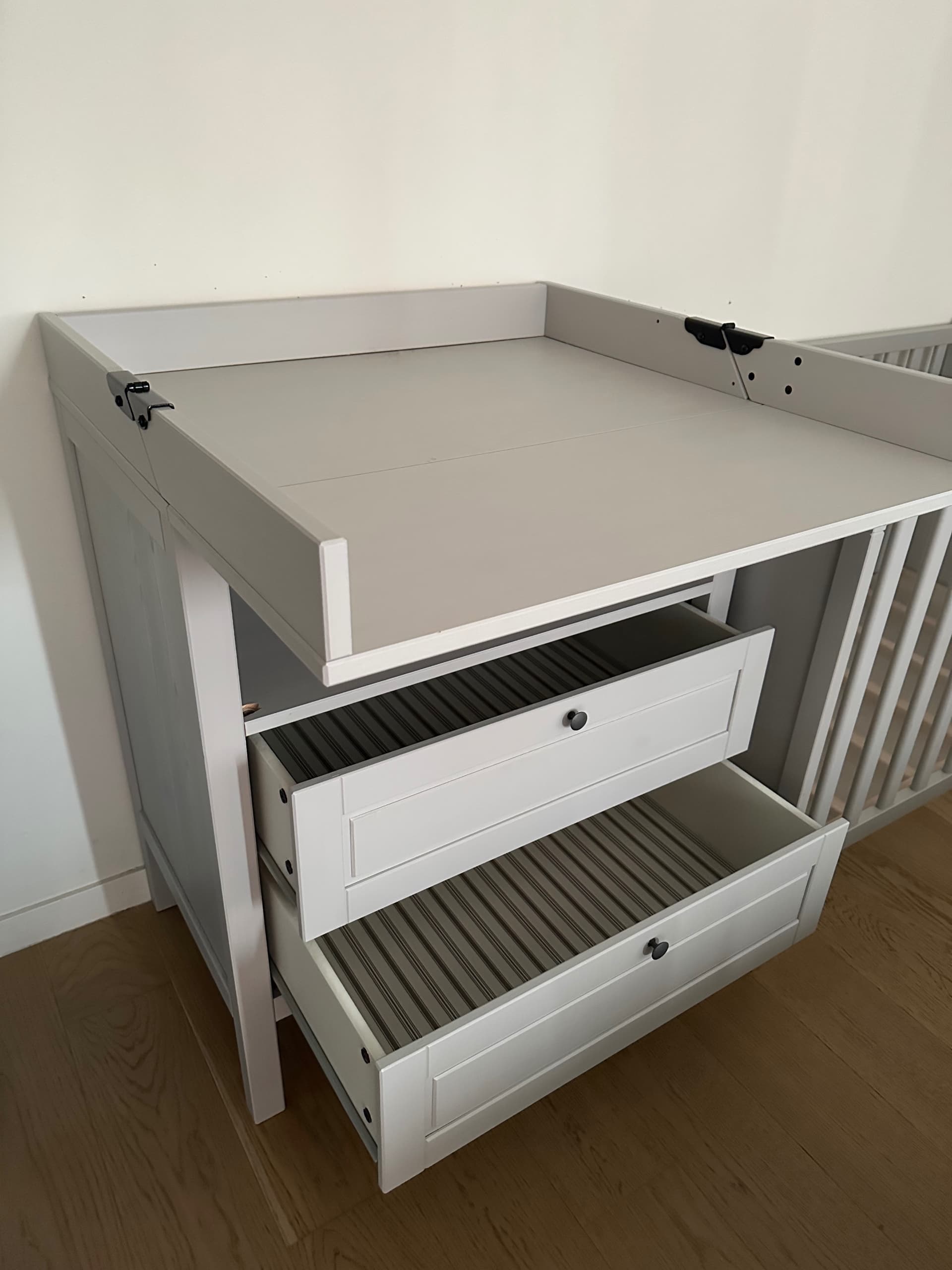 SUNDVIK changing table/chest of drawers, grey, 78x79x99 cm