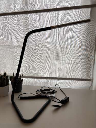 HÅRTE lampe de bureau à LED, bleu/couleur argent