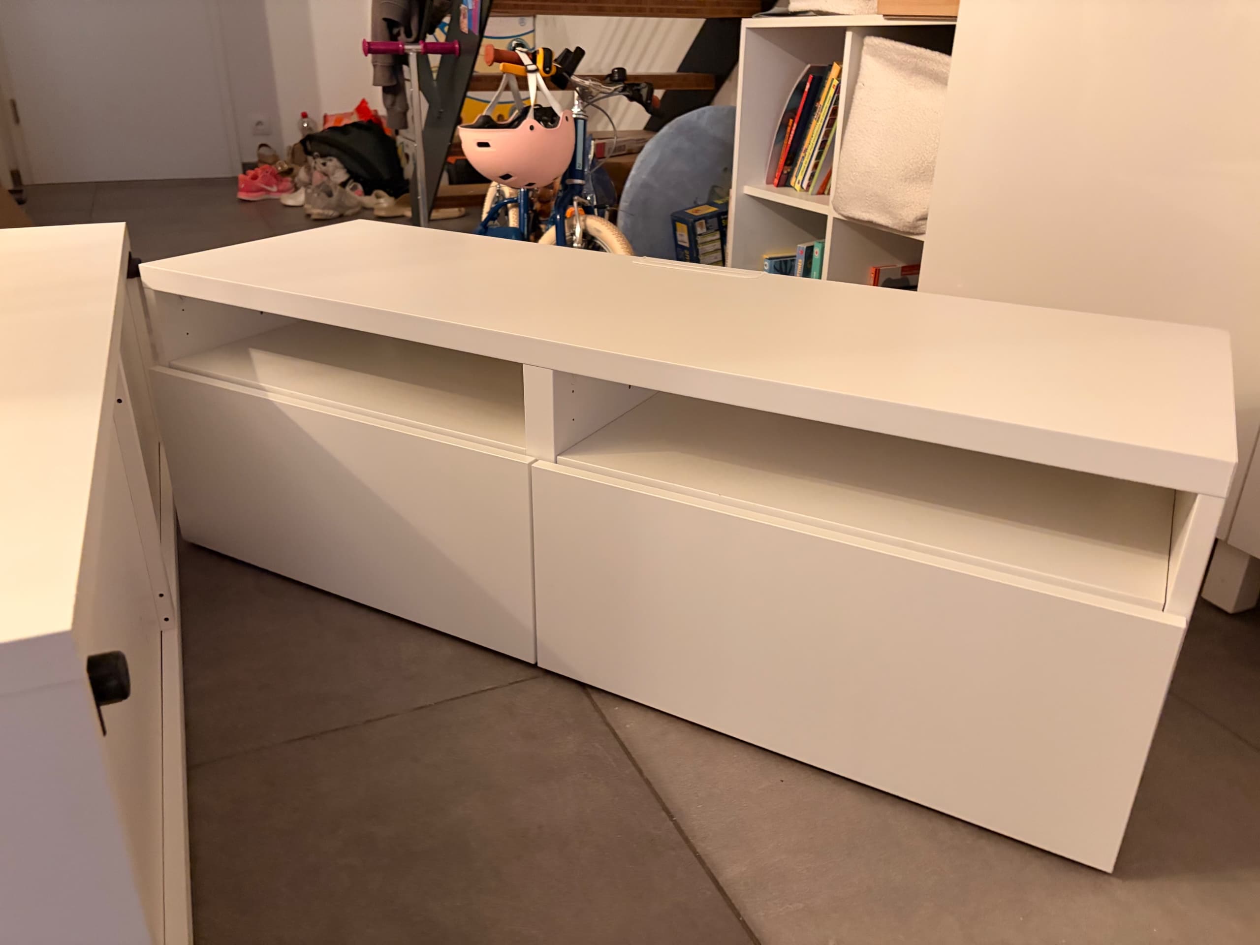BESTÅ tv-meubel met lades, wit/Förvaltare wit, 120x42x48 cm