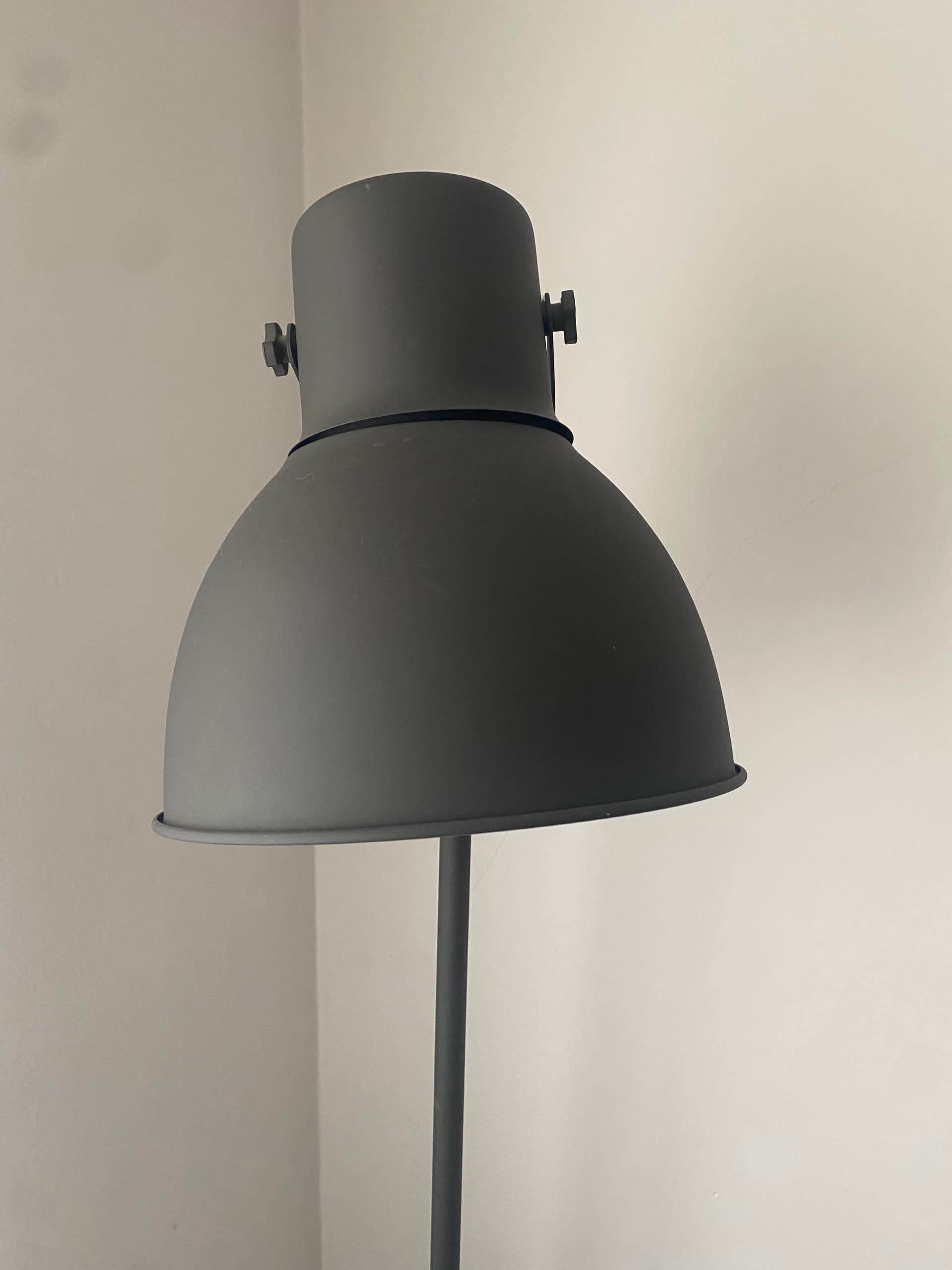 HEKTAR floor lamp, dark grey