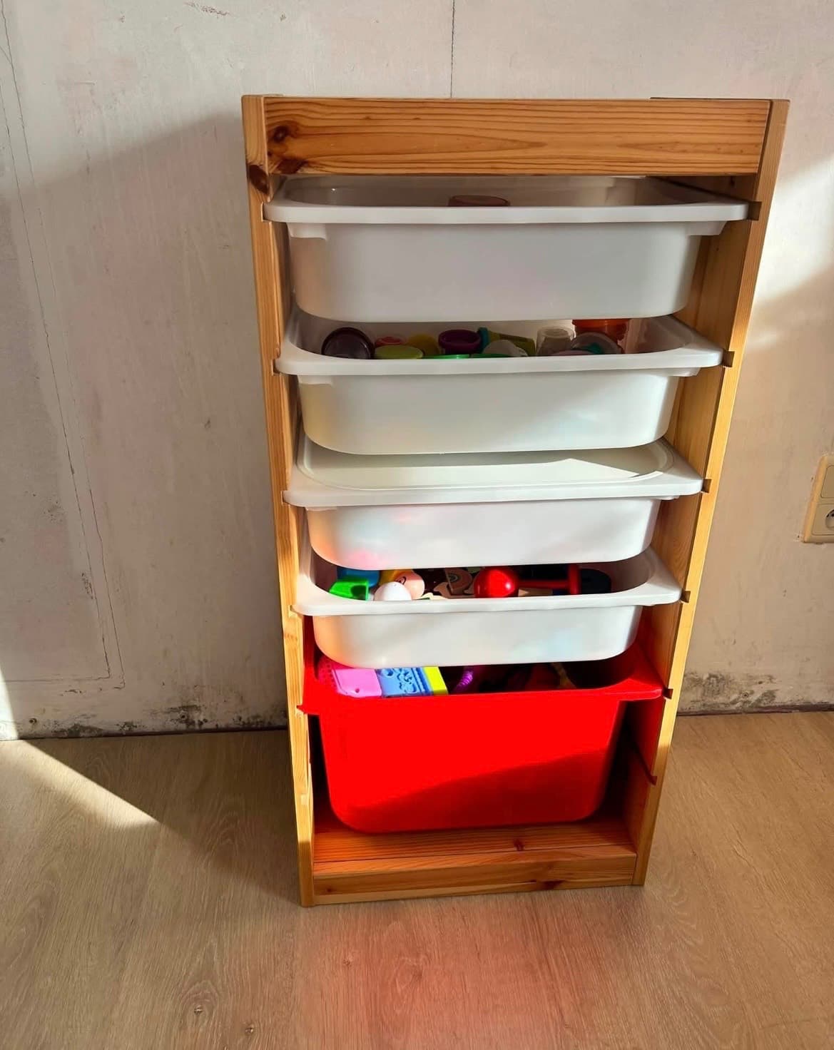 TROFAST opbergcombinatie met bakken, licht wit gebeitst grenen/wit, 93x44x52 cm