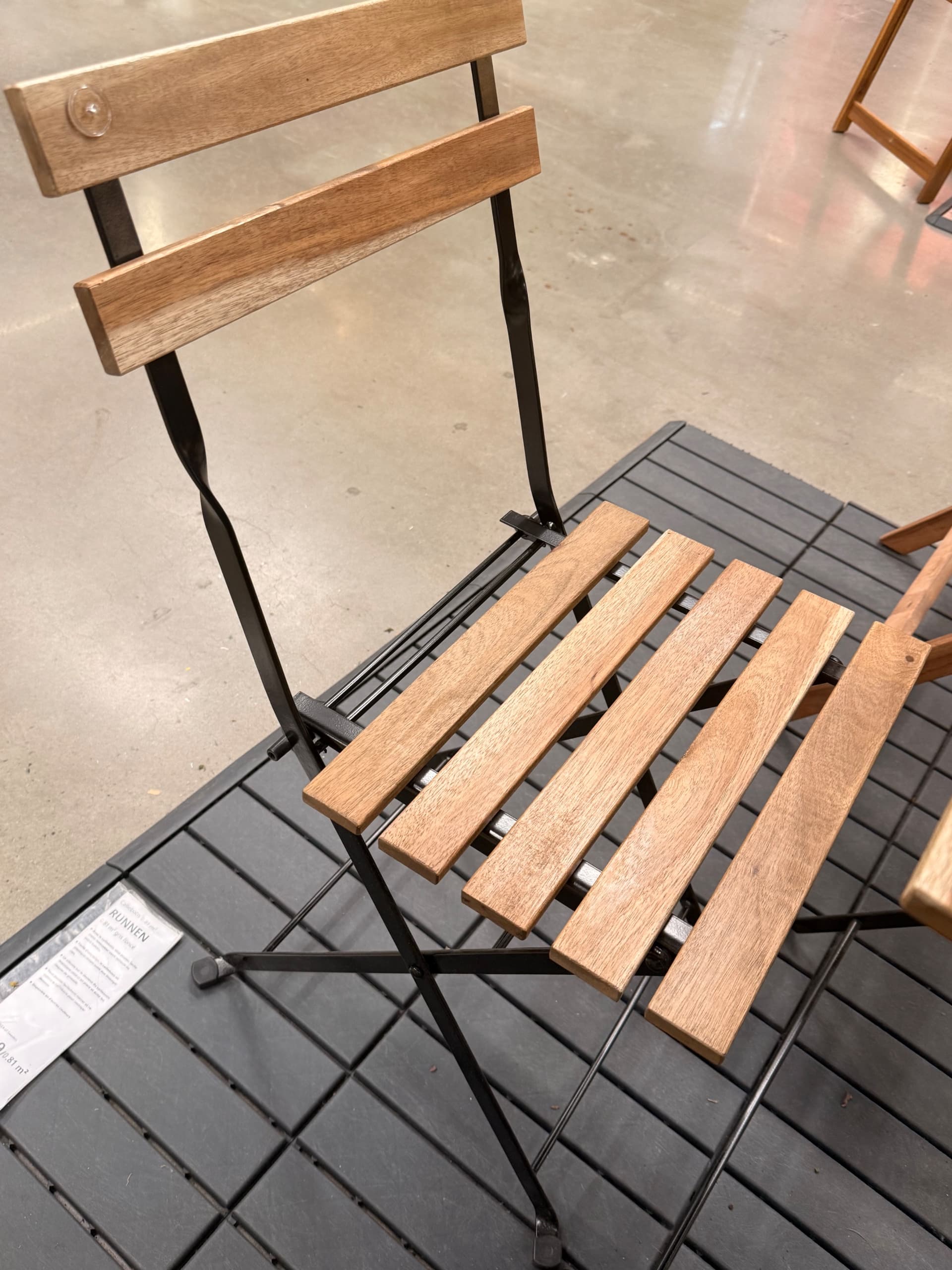 TÄRNÖ tafel+2 stoelen, buiten, zwart/lichtbruin gelazuurd