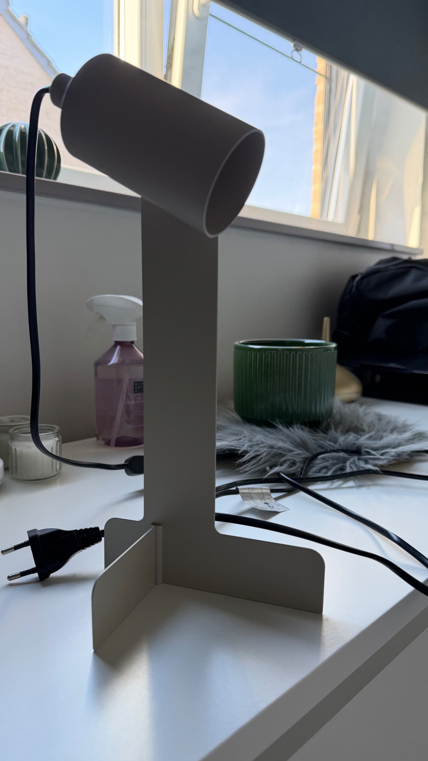 FLOTTILJ desk lamp, beige