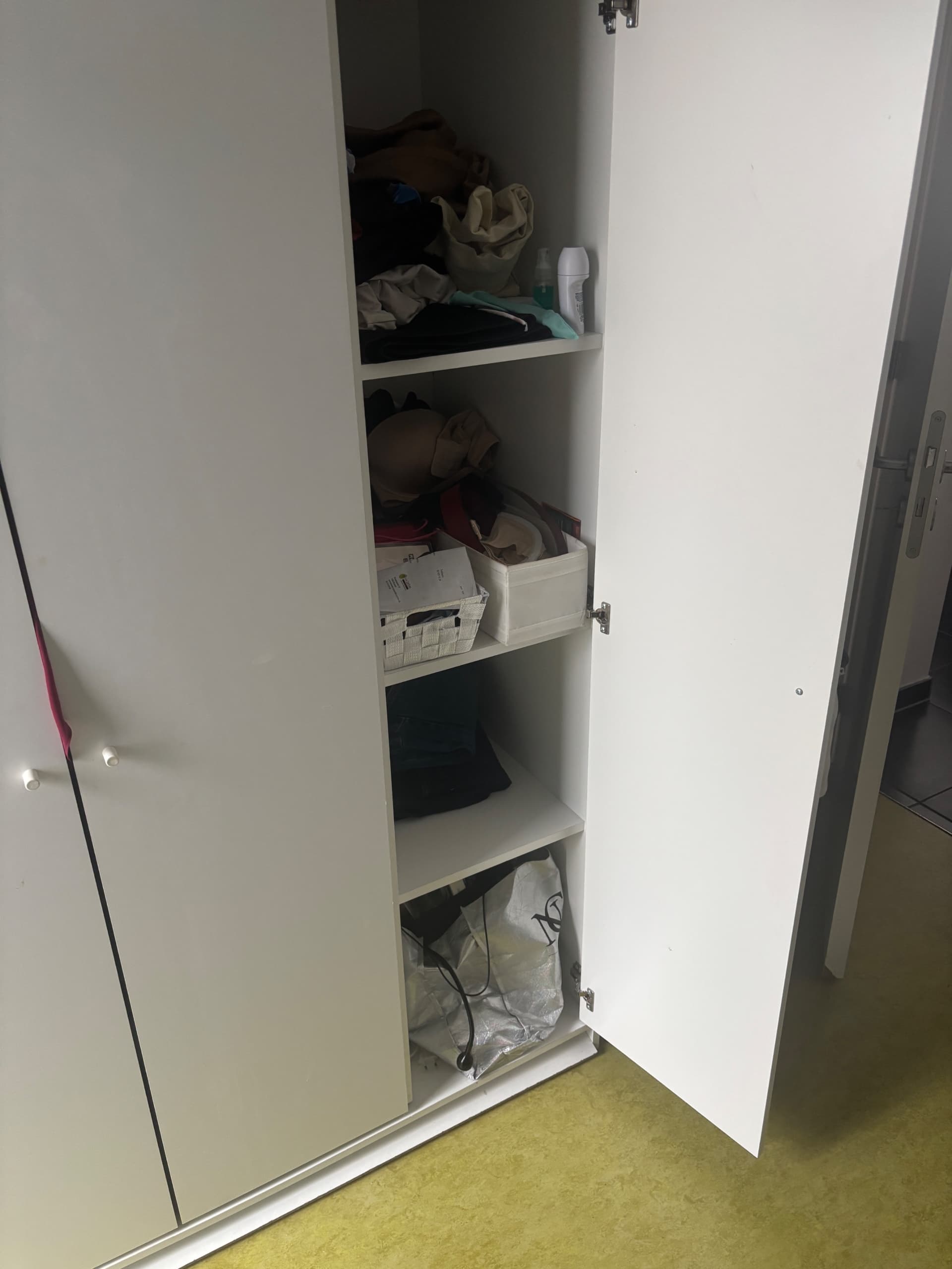 2 ARMOIRES KLEPPSTAD