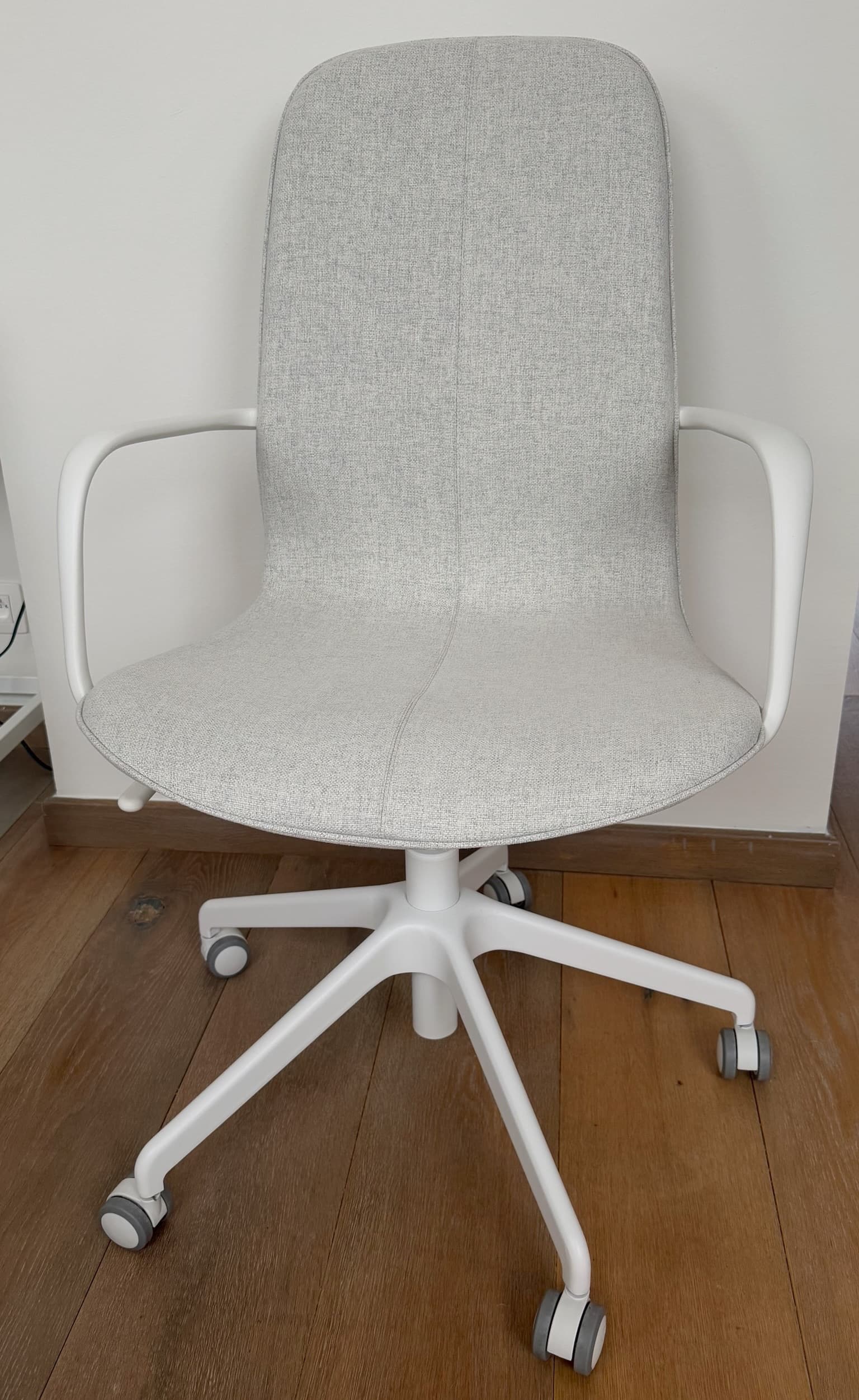 LÅNGFJÄLL vergaderstoel met armleuningen, Gunnared beige/wit