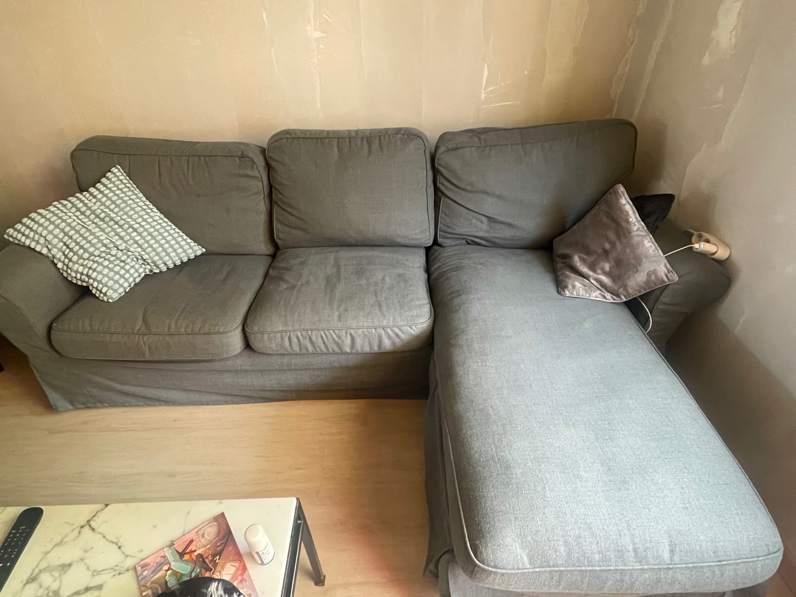 EKTORP canapé 3 places avec méridienne, Hakebo gris foncé
