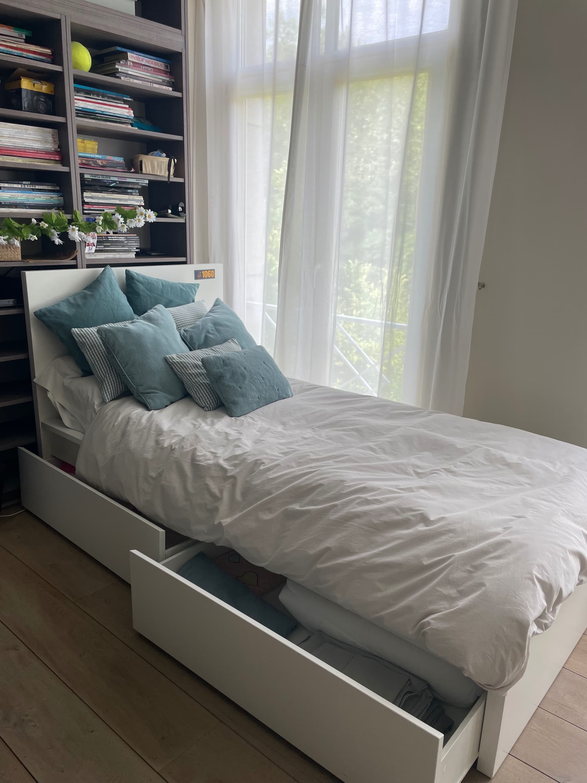 MALM bedframe, hoog, met 2 bedlades, wit/Leirsund, 90x200 cm