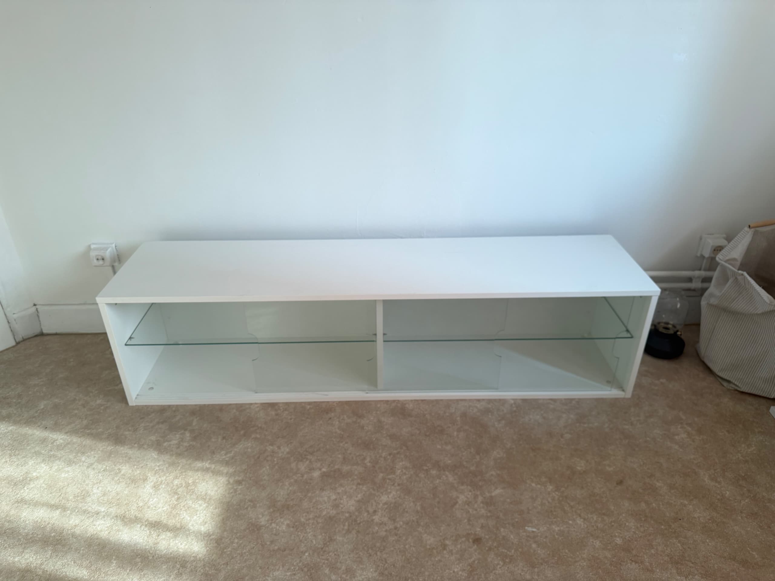 GALANT VITRINE / TV