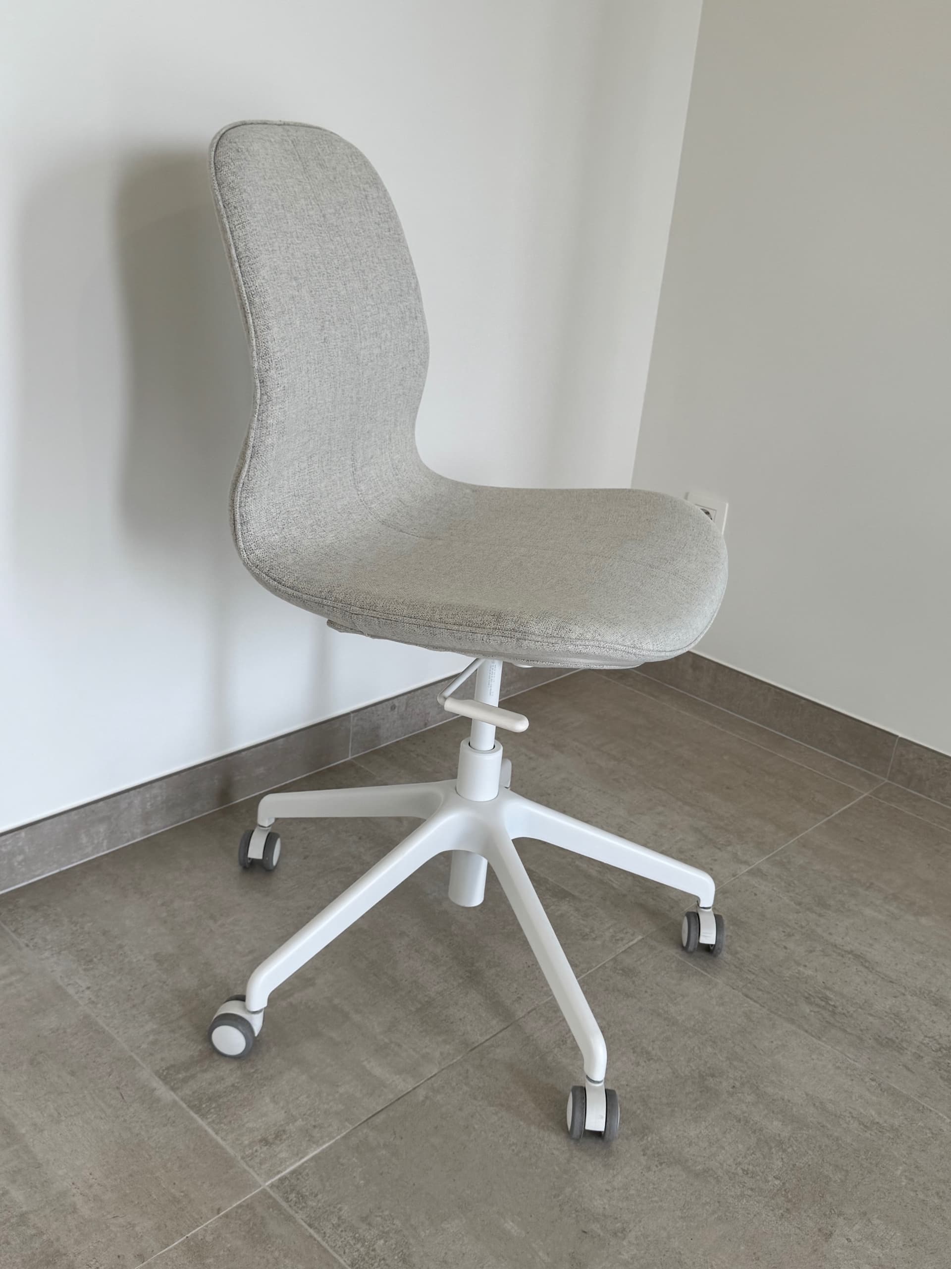 LÅNGFJÄLL vergaderstoel, Gunnared beige/wit