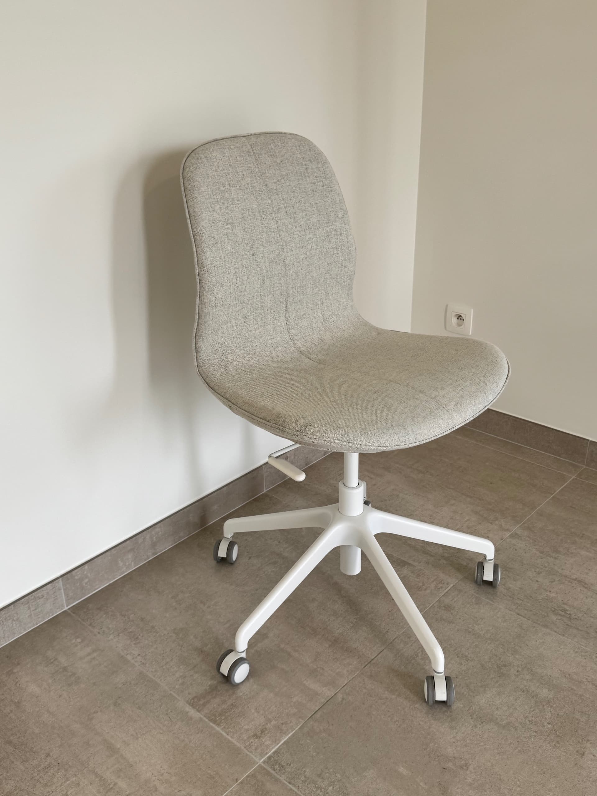 LÅNGFJÄLL vergaderstoel, Gunnared beige/wit