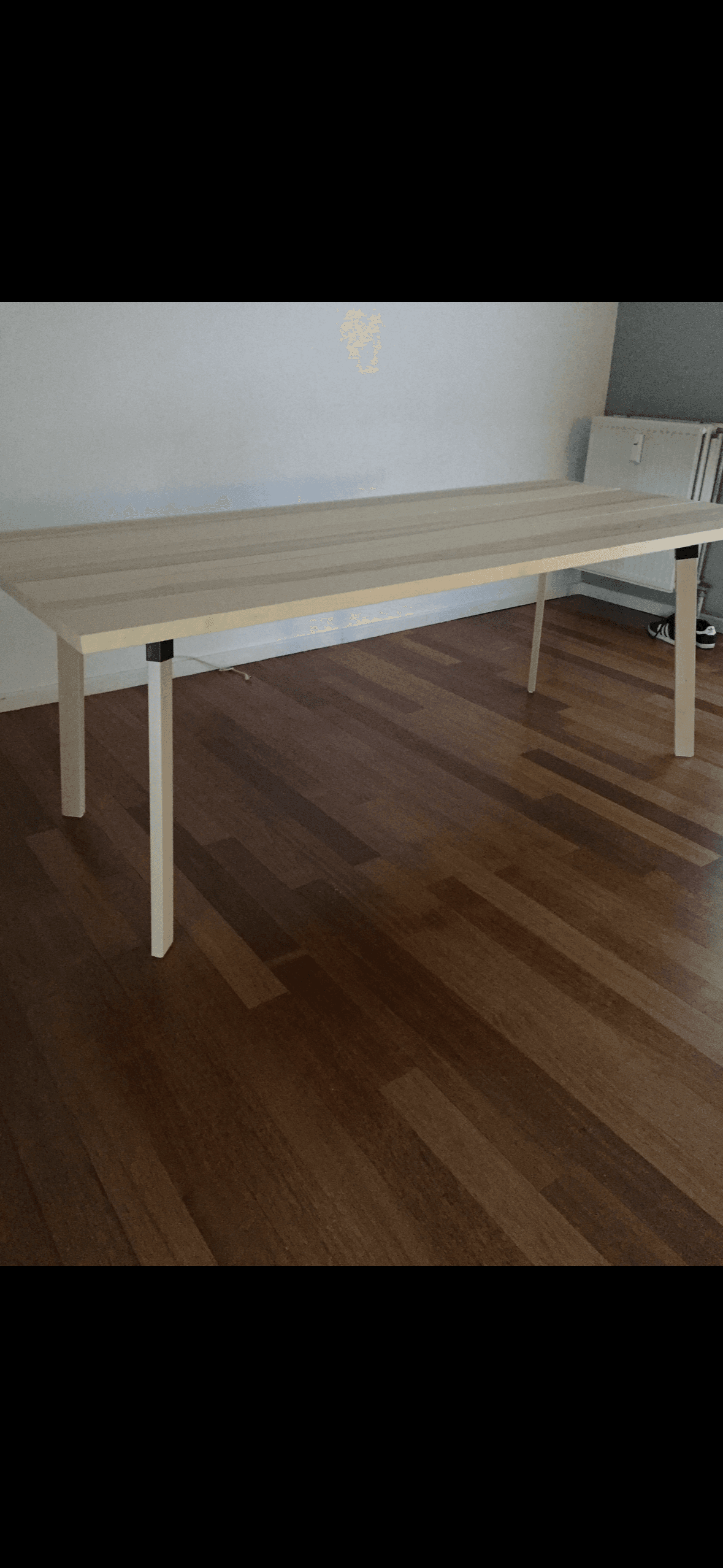 TABLES À MANGER