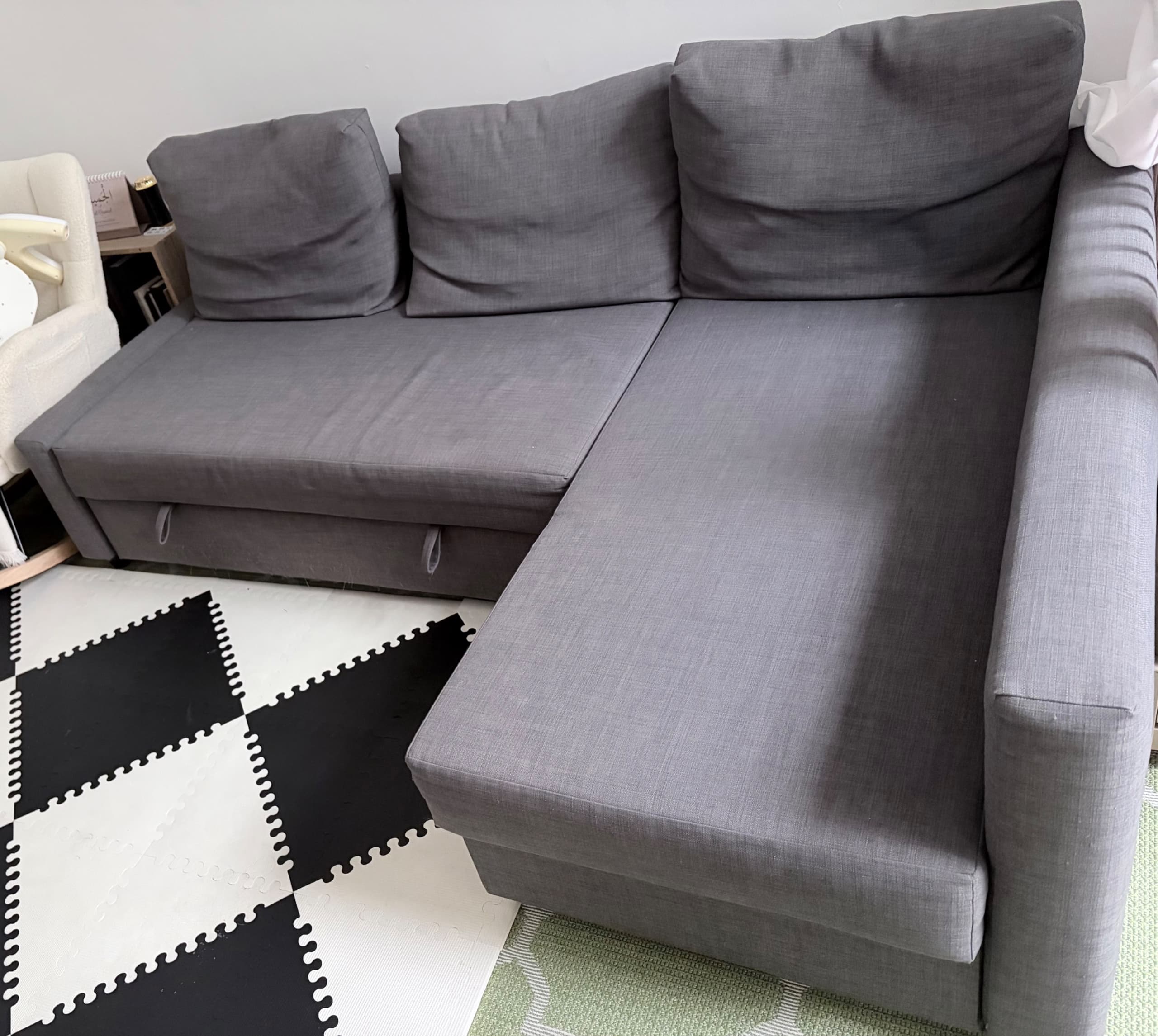FRIHETEN ZETELBED canapé convertible angle+rangement, Skiftebo gris foncé