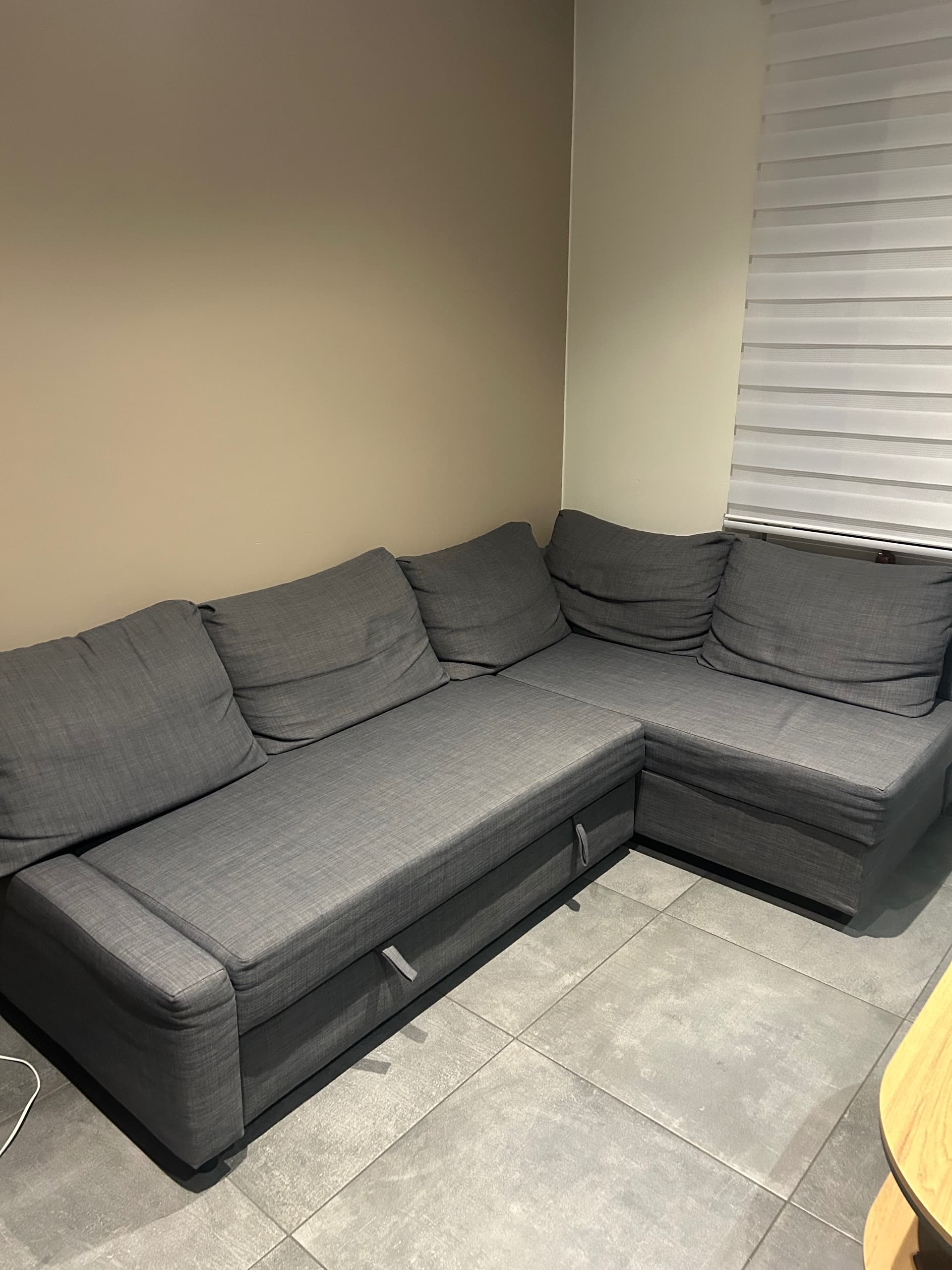 FRIHETEN Convertible d'angle, 4 places, avec coussins de dossier supp/Skiftebo gris foncé