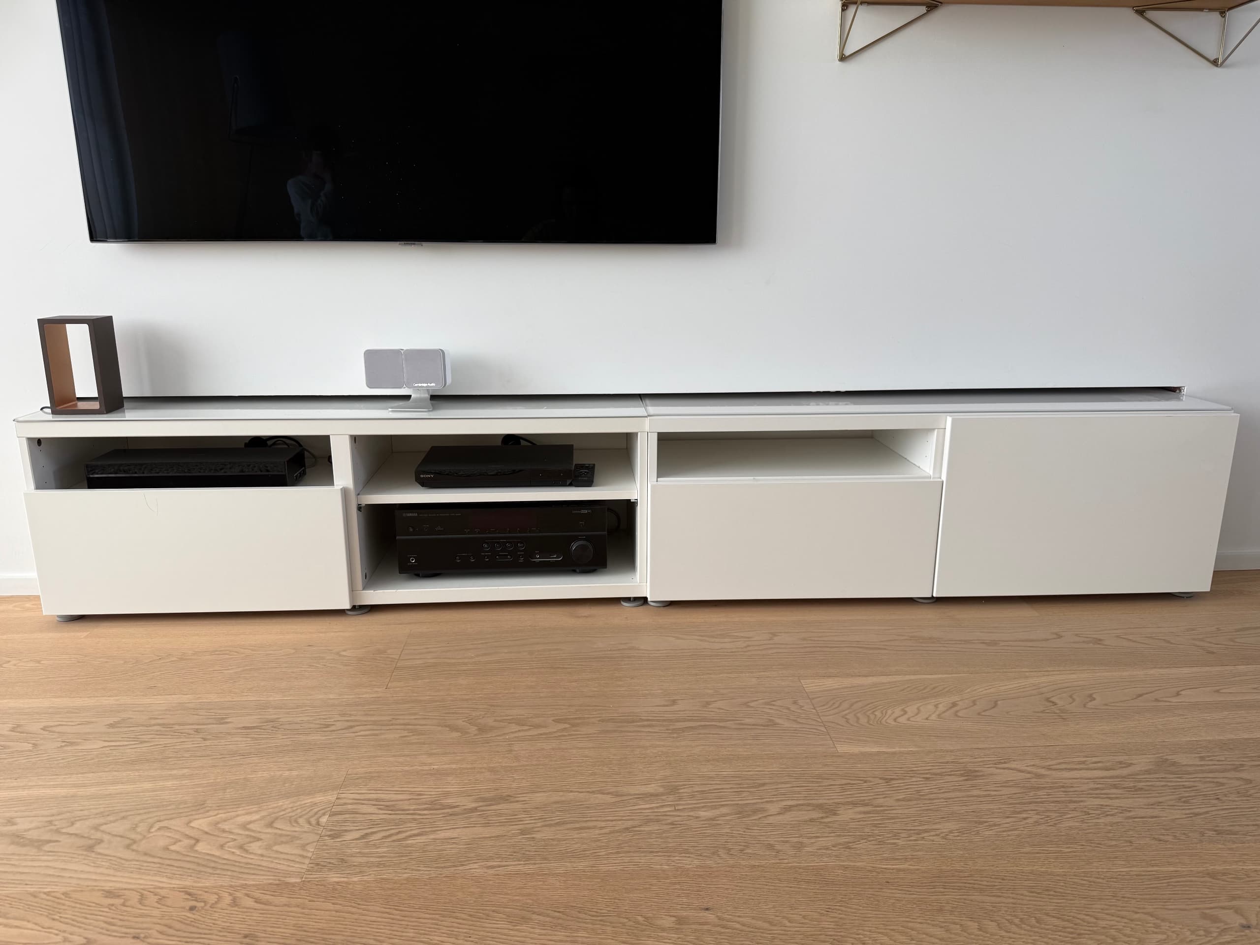 BESTÅ kast met deuren, wit/Lappviken wit, 120x42x38 cm
