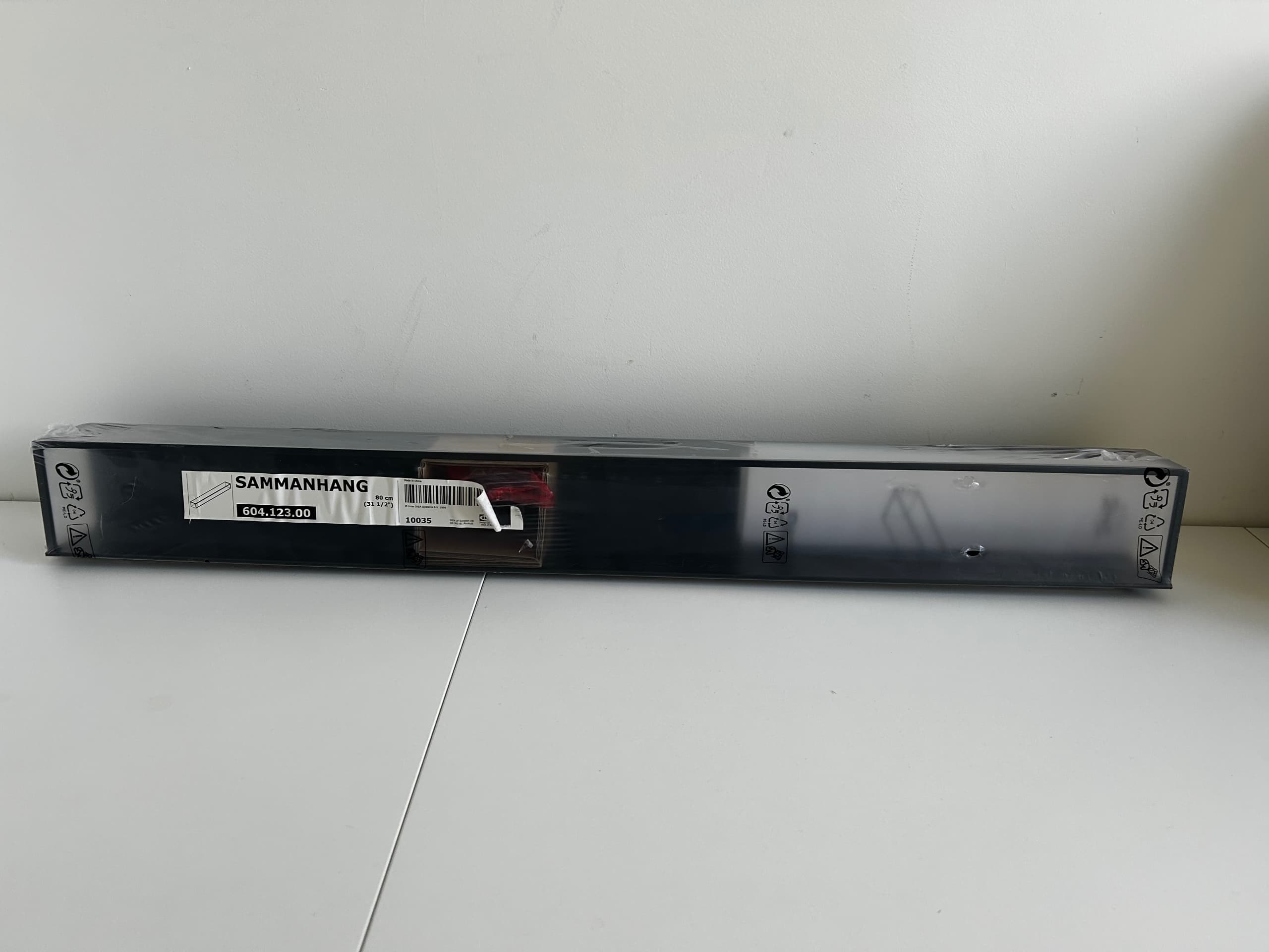 SAMMANHANG wall shelf, black
