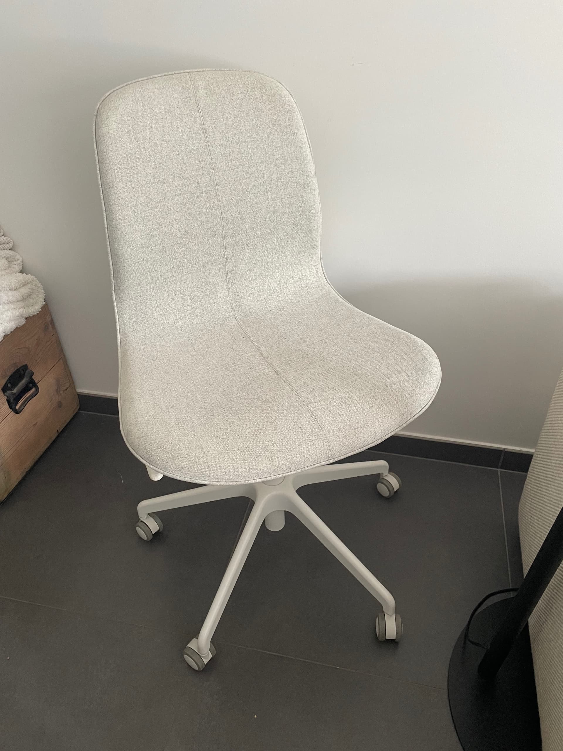 LÅNGFJÄLL vergaderstoel, Gunnared beige/wit
