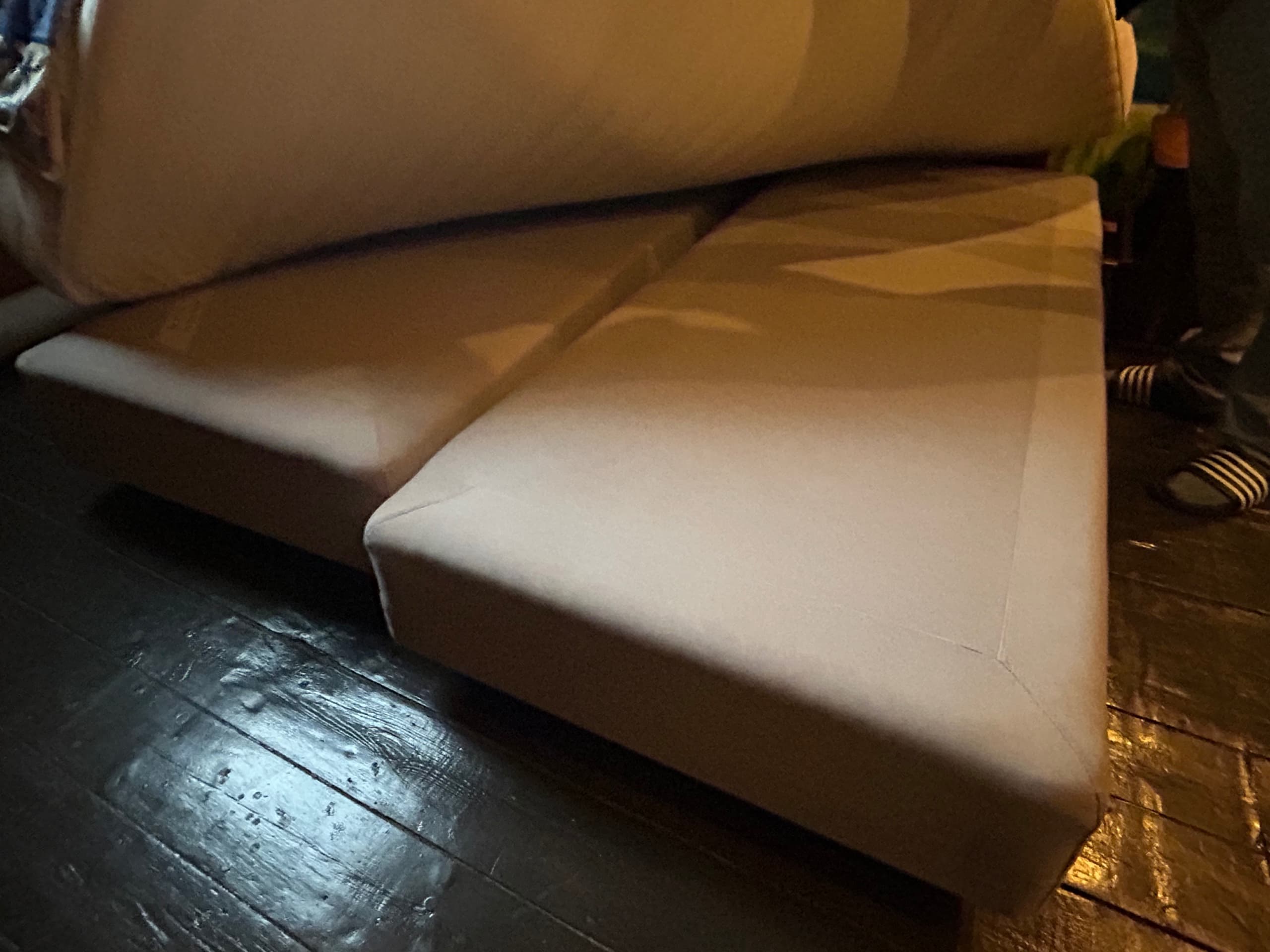 LYNGÖR matrasbodem met binnenvering, incl poot/donkergrijs, 90x200 cm