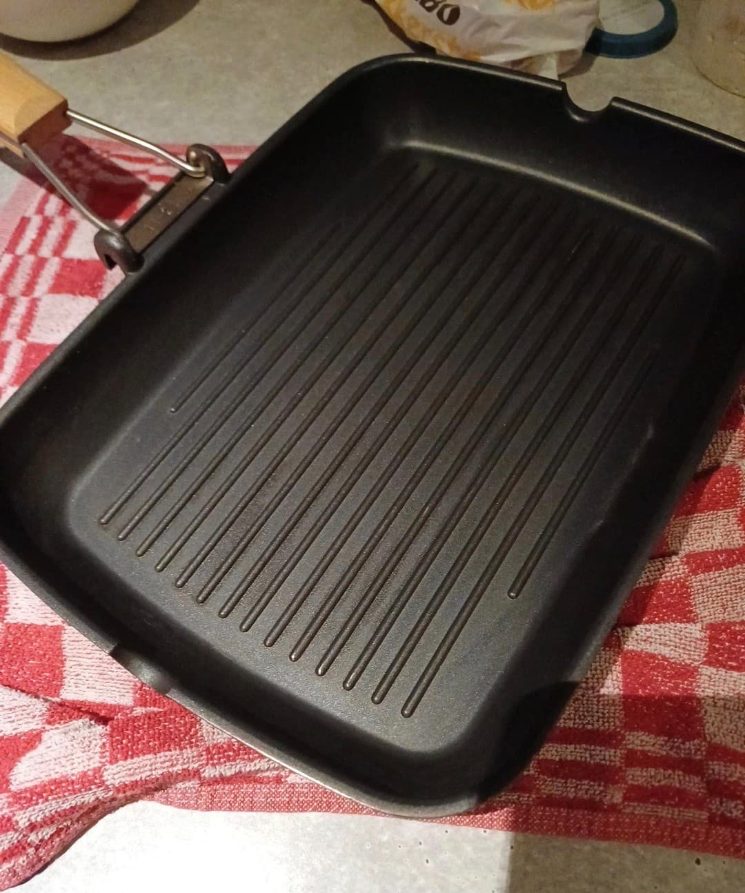 GRILLA grill pan, non-stick coating, 36x26 cm
