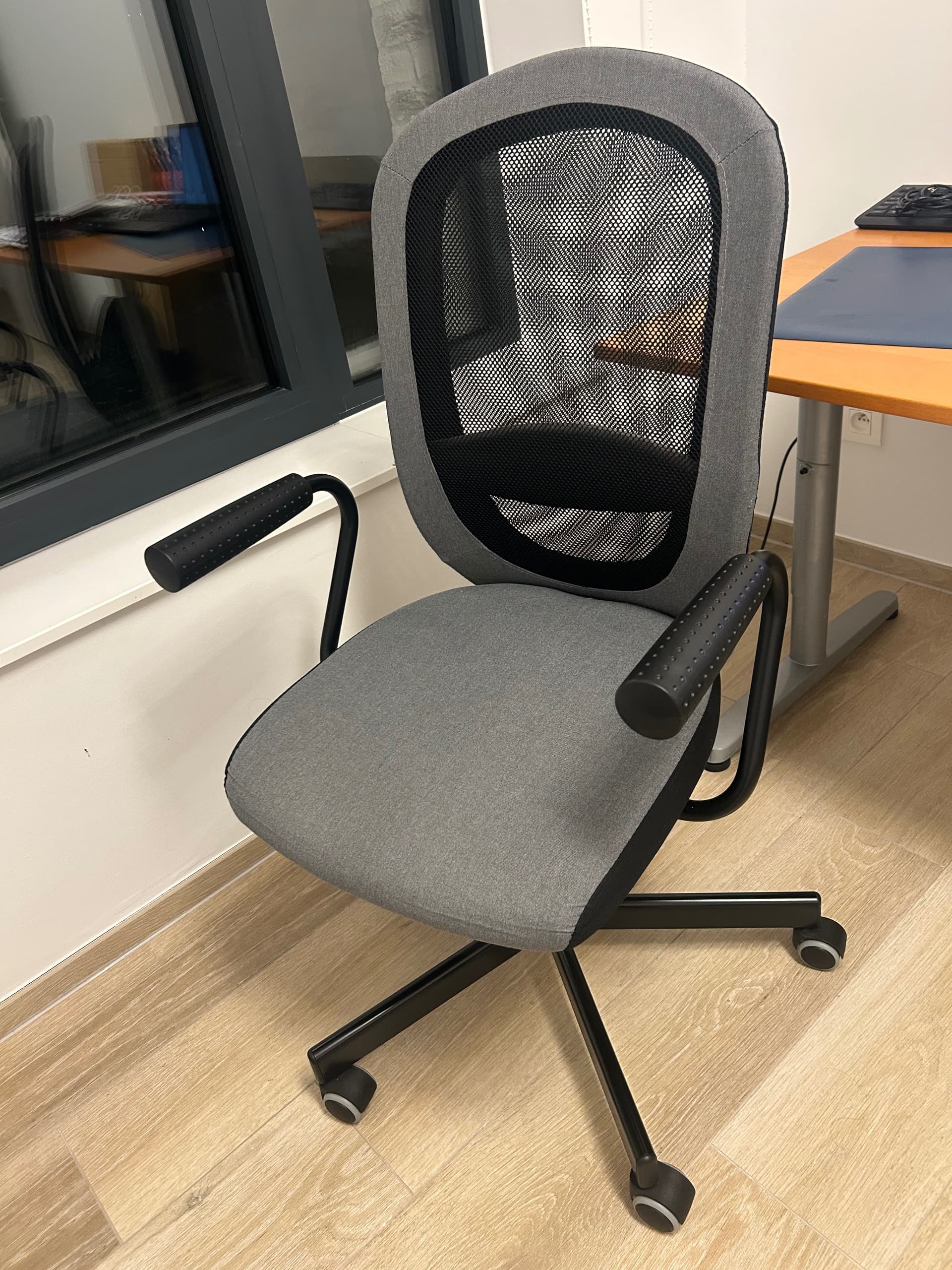 FLINTAN office chair with armrests, black